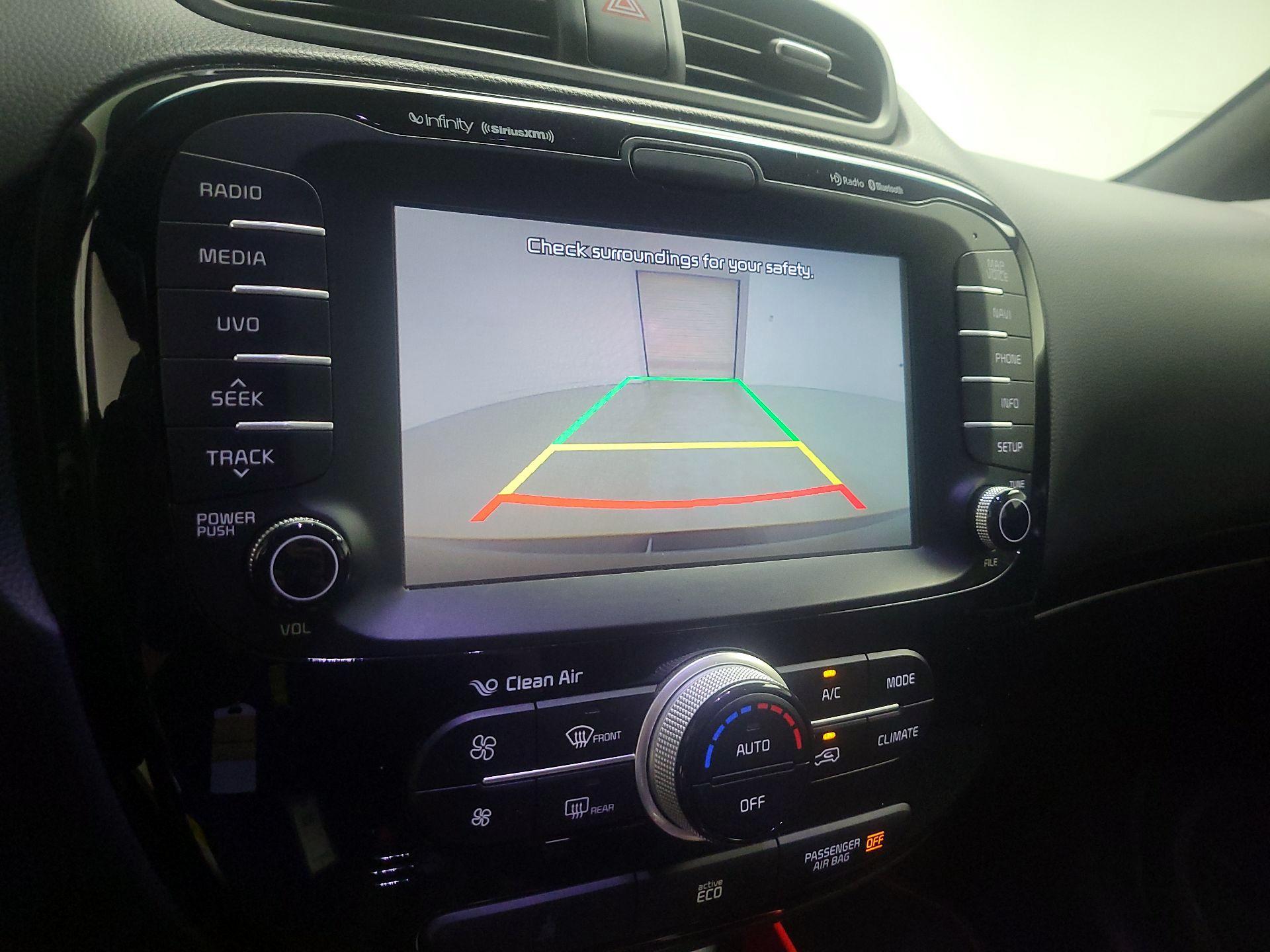 Thumbnail: 2015 Kia Soul - 13