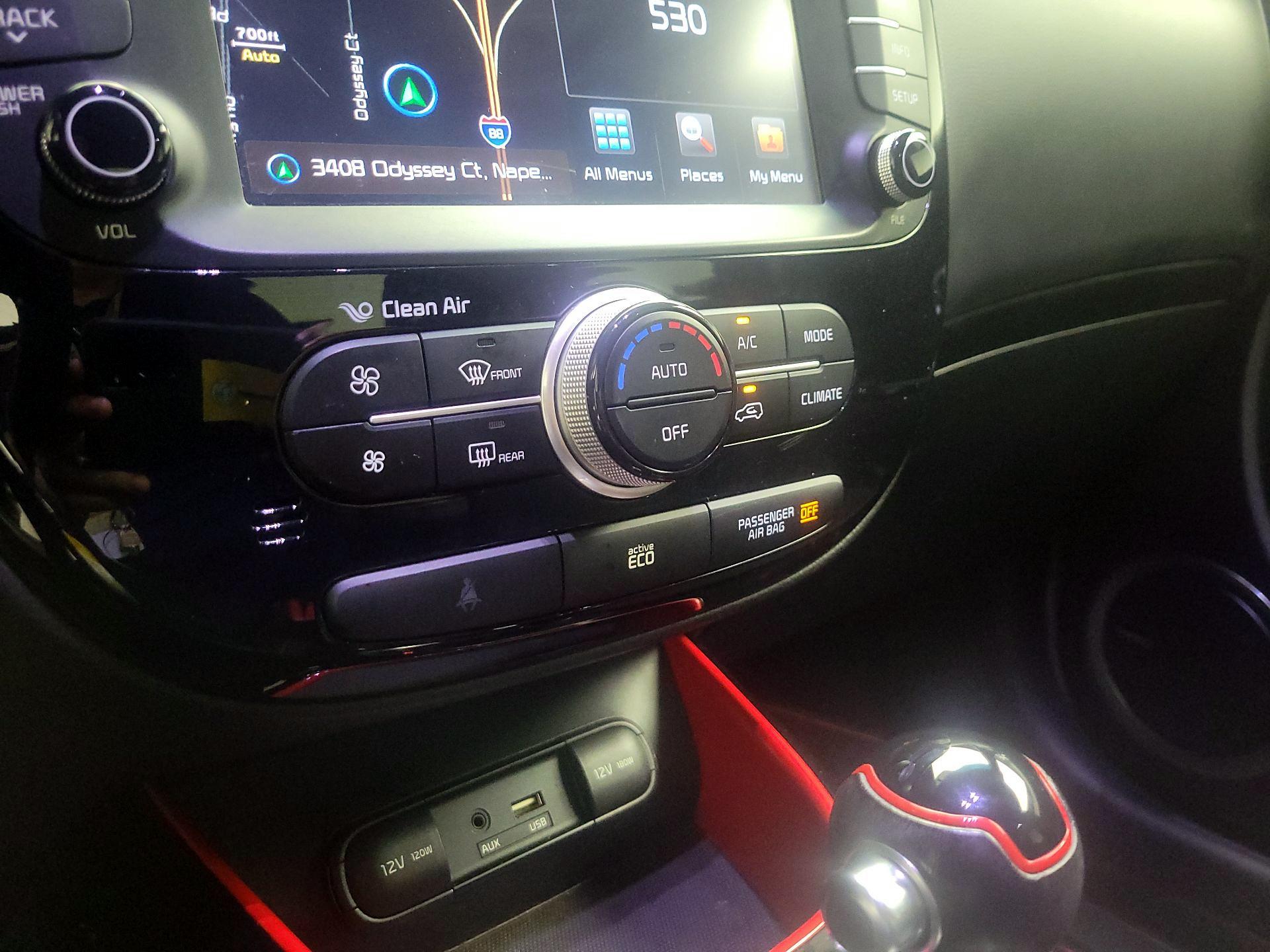 Thumbnail: 2015 Kia Soul - 15