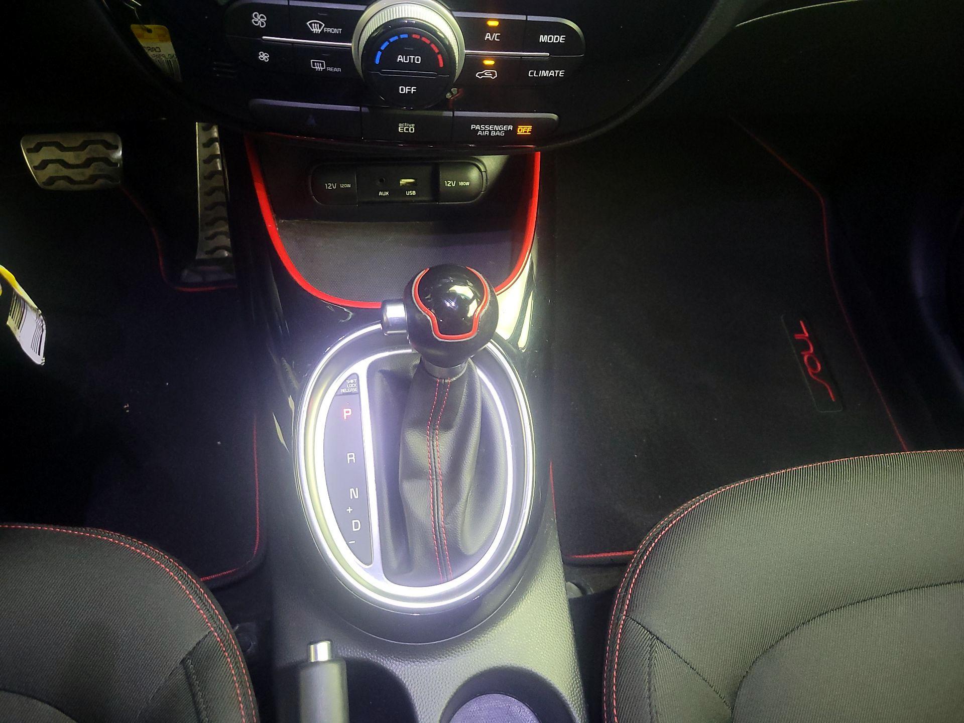 Thumbnail: 2015 Kia Soul - 16