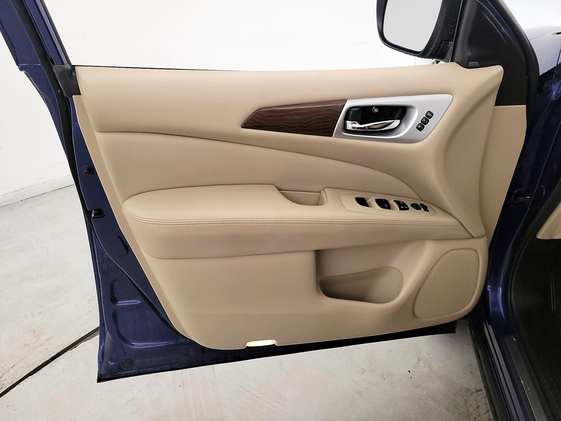 Thumbnail: 2018 Nissan Pathfinder - 12