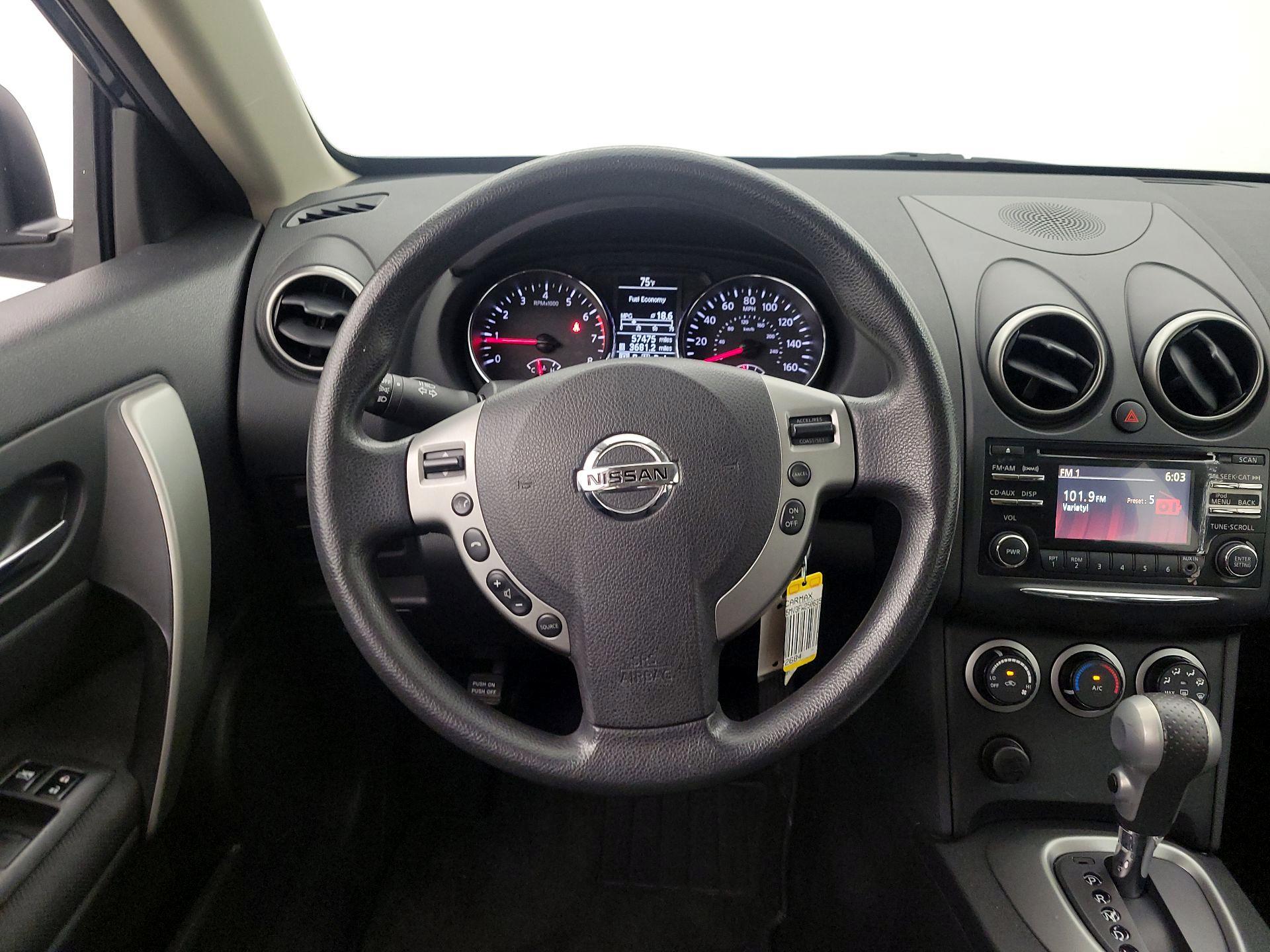 Thumbnail: 2015 Nissan Rogue - 10