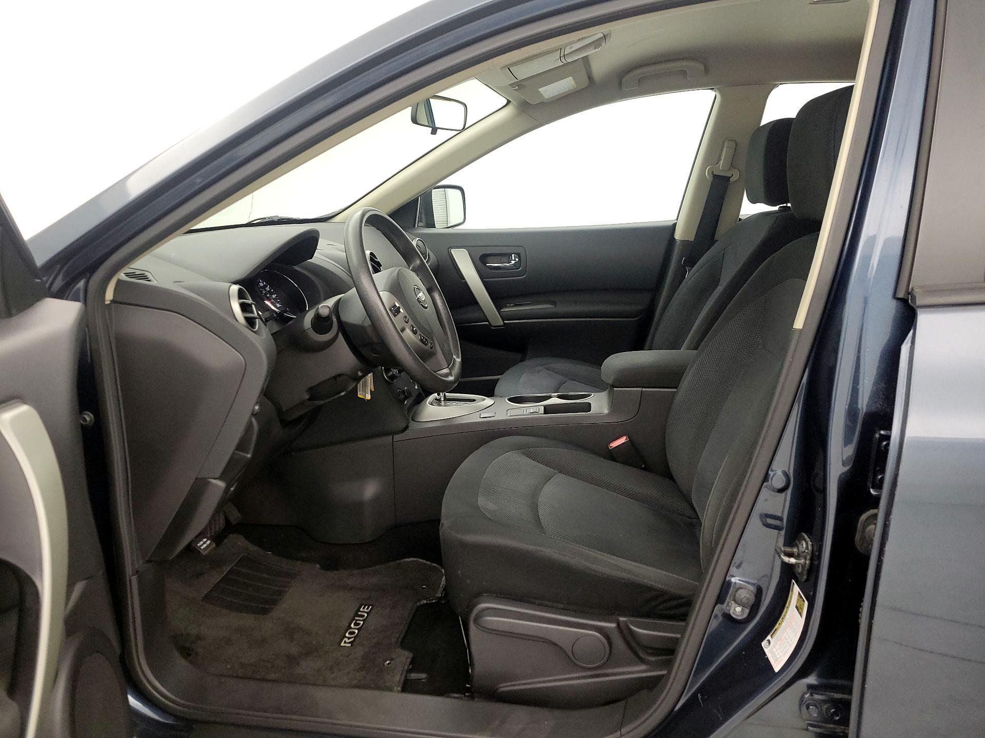 Thumbnail: 2015 Nissan Rogue - 11