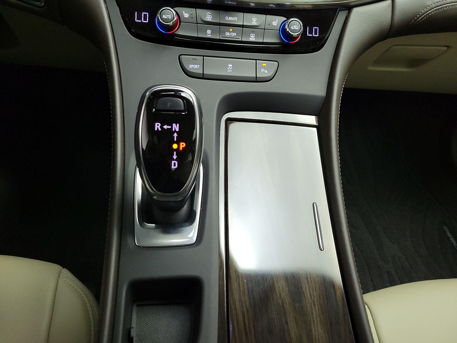 Thumbnail: 2017 Buick LaCrosse - 17