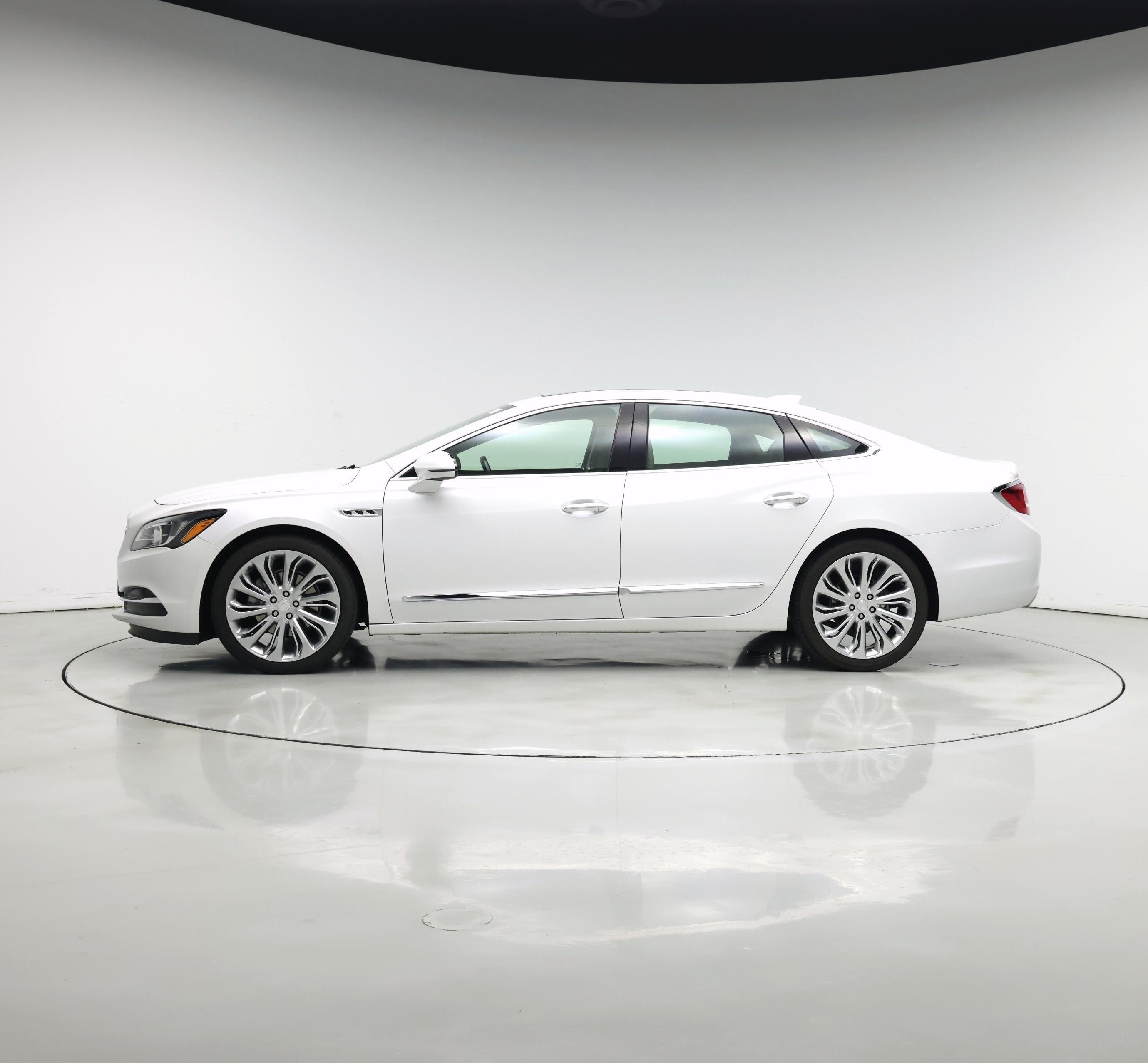 Thumbnail: 2017 Buick LaCrosse - 3