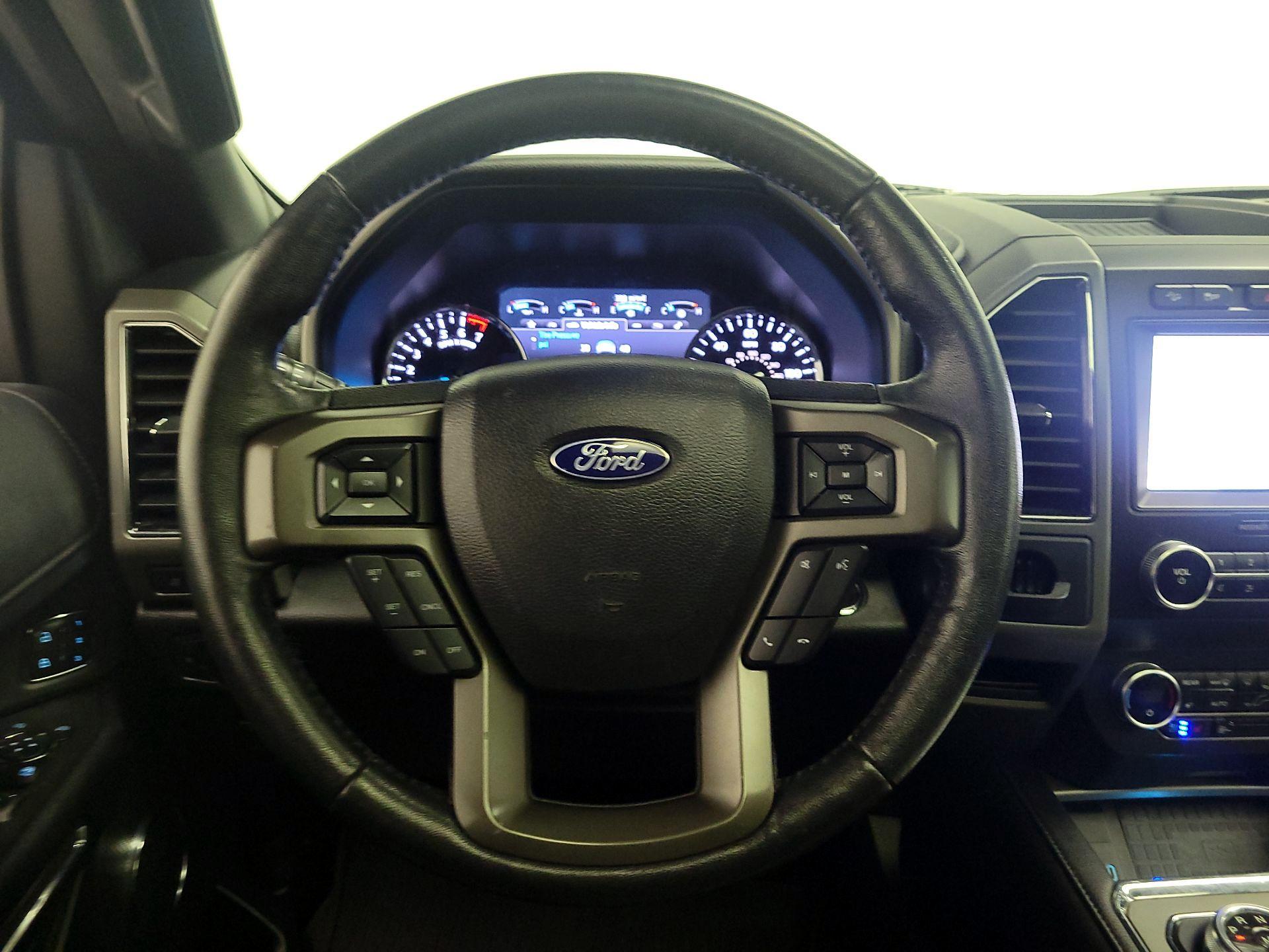 Thumbnail: 2020 Ford Expedition - 10