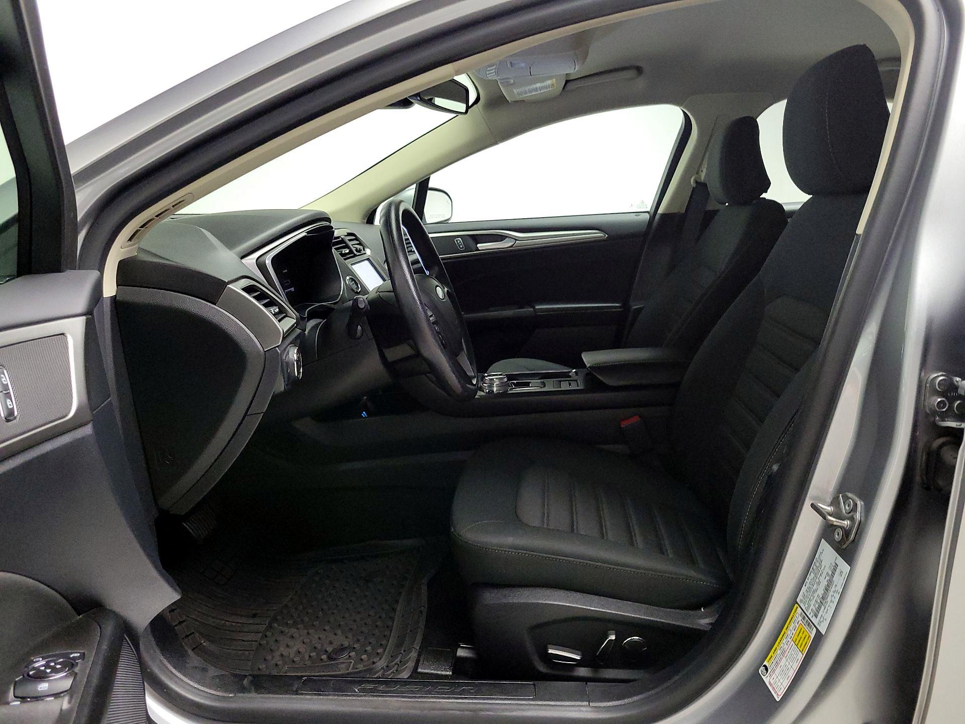 Thumbnail: 2020 Ford Fusion - 11