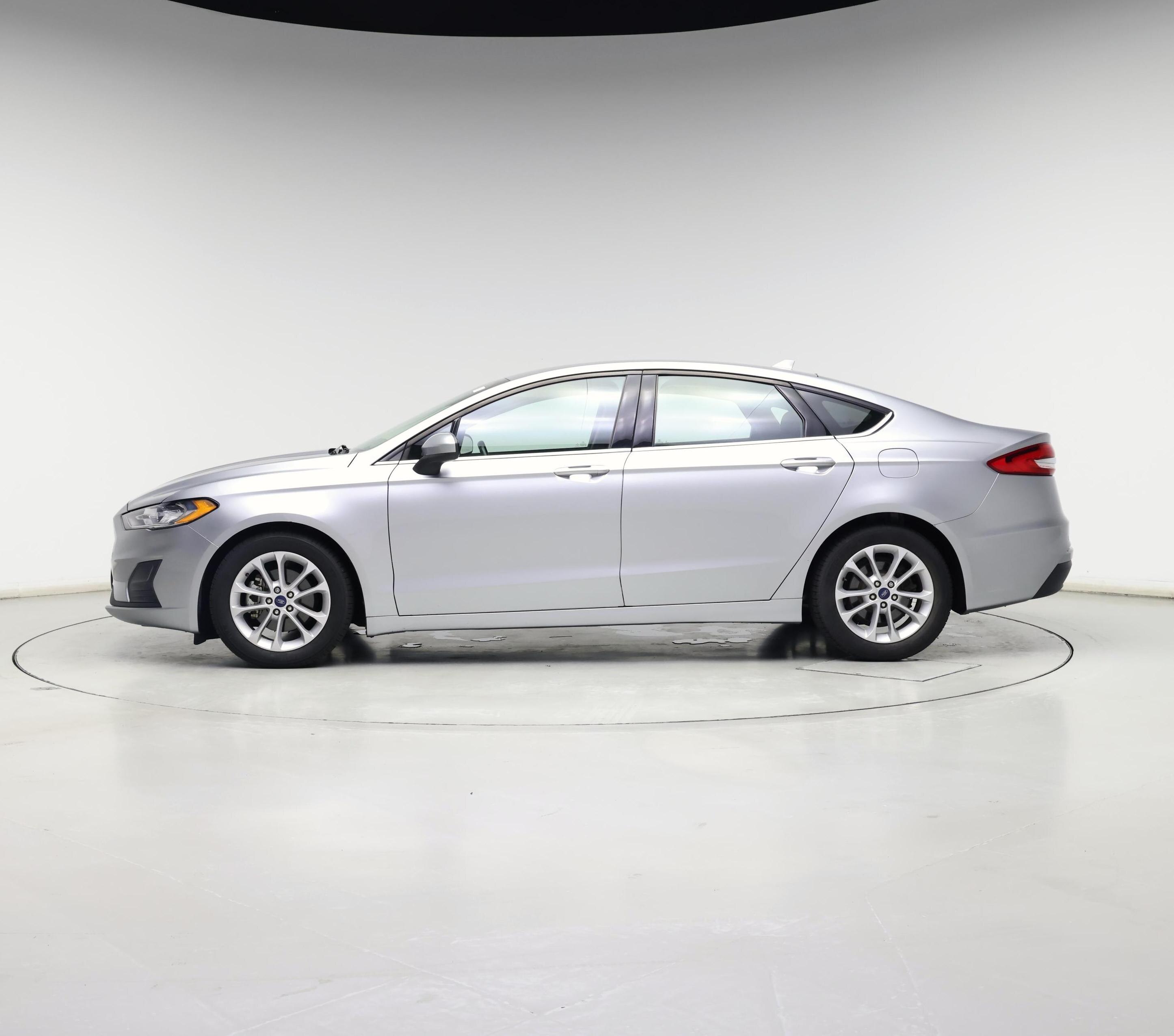 Thumbnail: 2020 Ford Fusion - 3