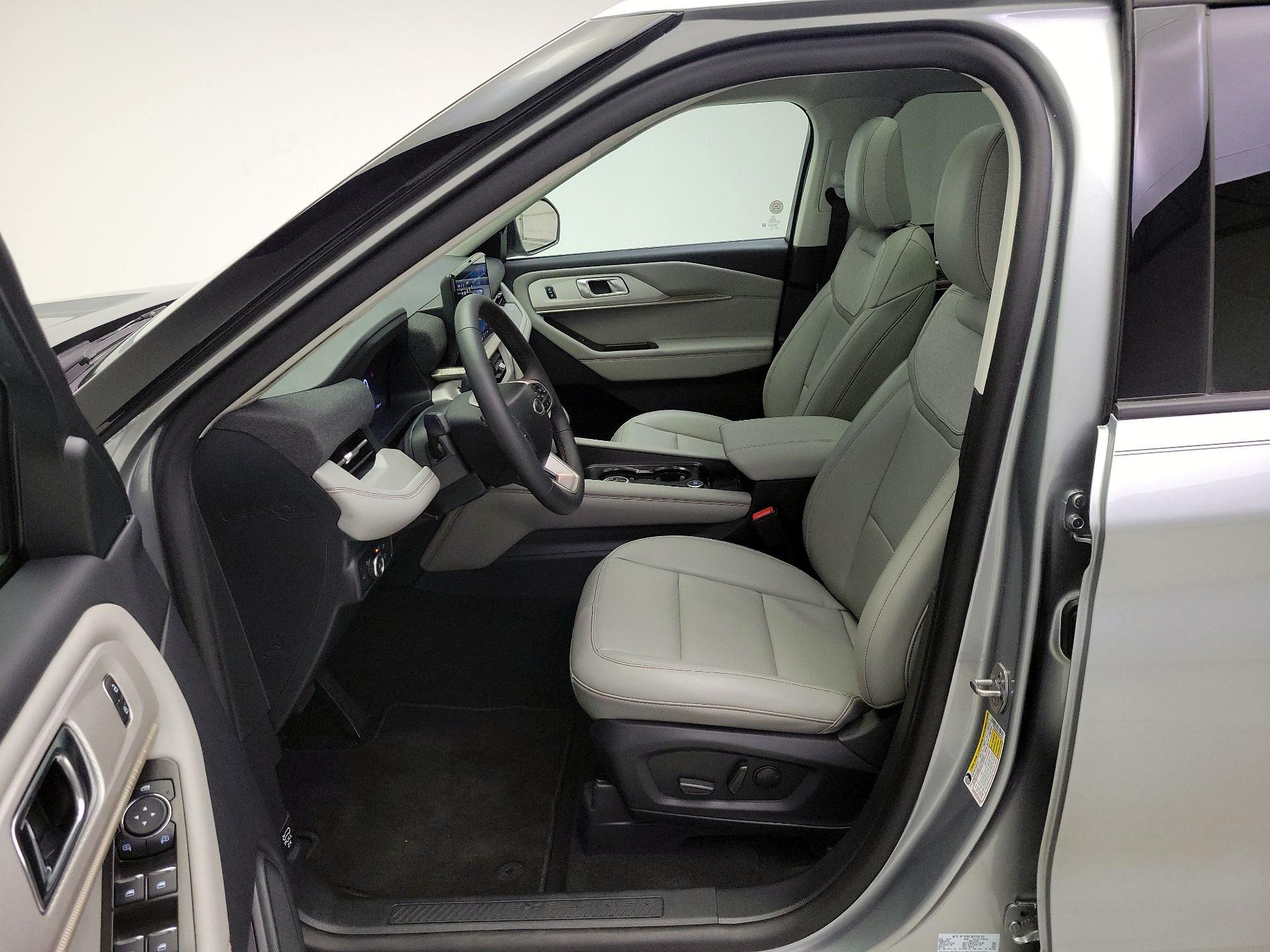 Thumbnail: 2025 Ford Explorer - 11