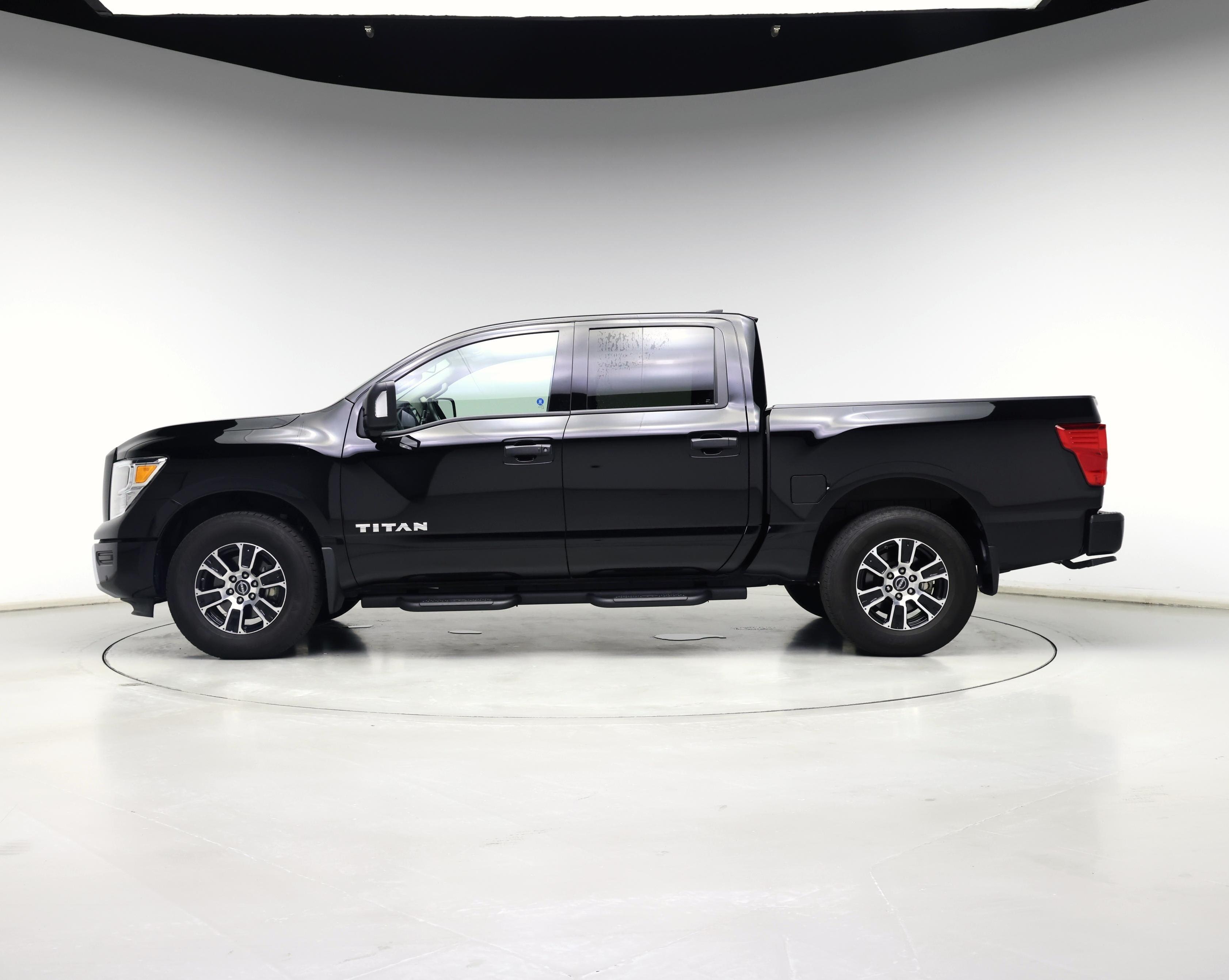 Thumbnail: 2024 Nissan Titan - 3