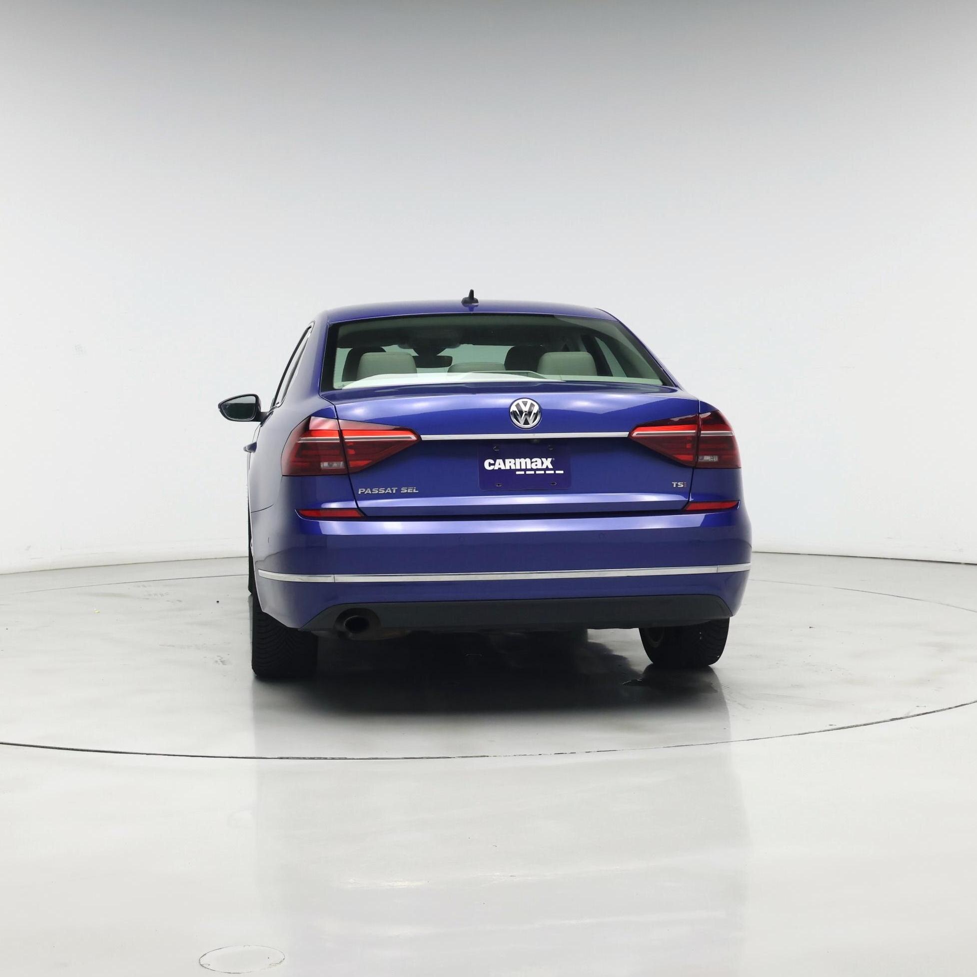Thumbnail: 2017 Volkswagen Passat - 6
