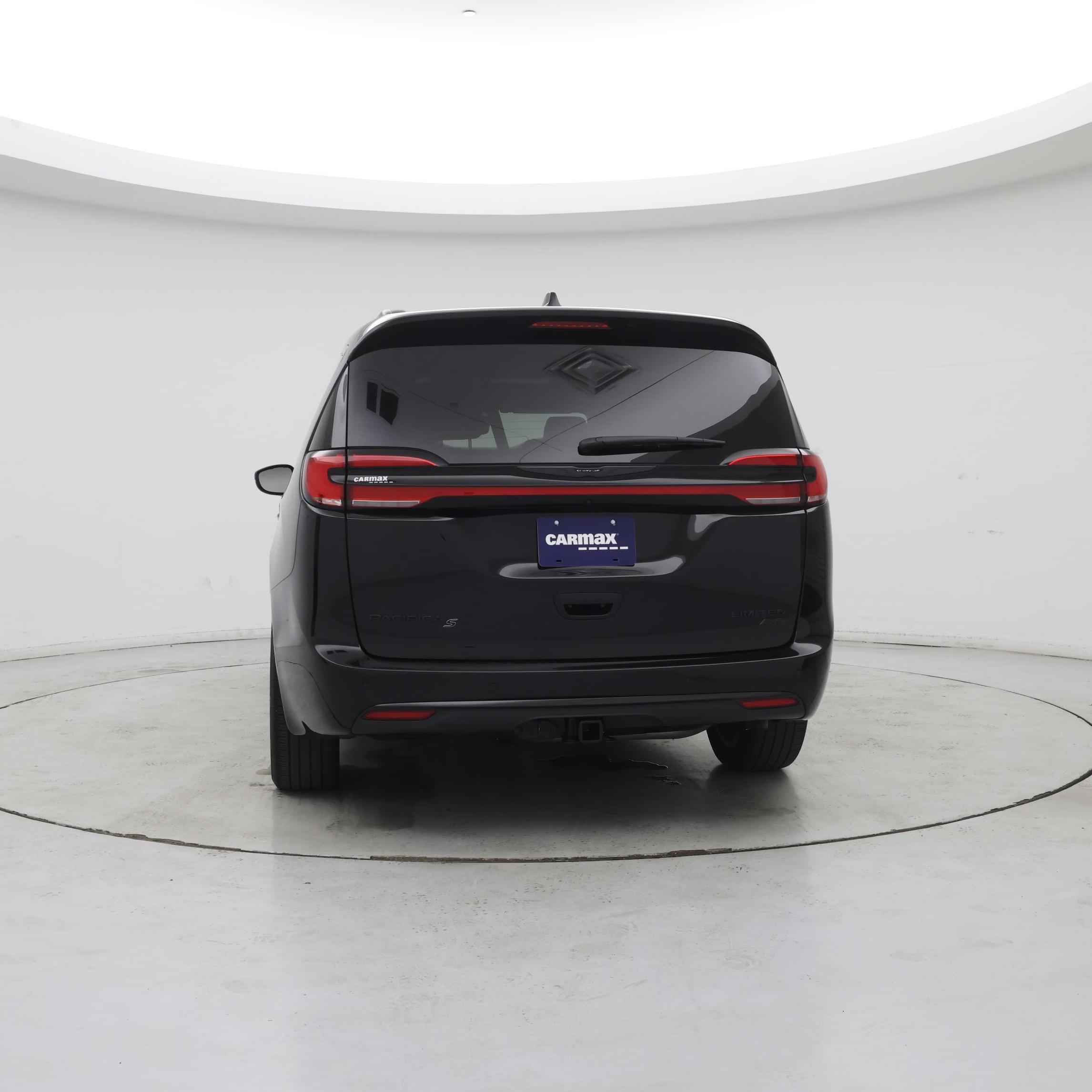 Thumbnail: 2024 Chrysler Pacifica - 6
