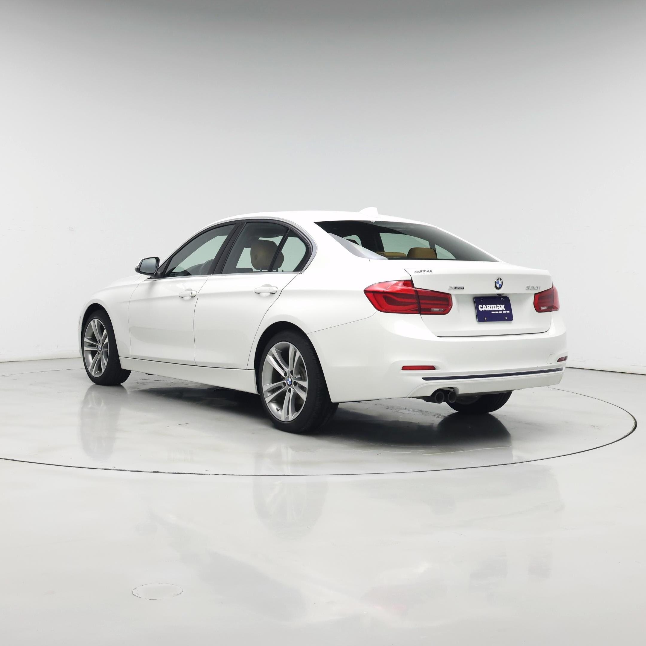 Thumbnail: 2018 BMW 3 Series - 2