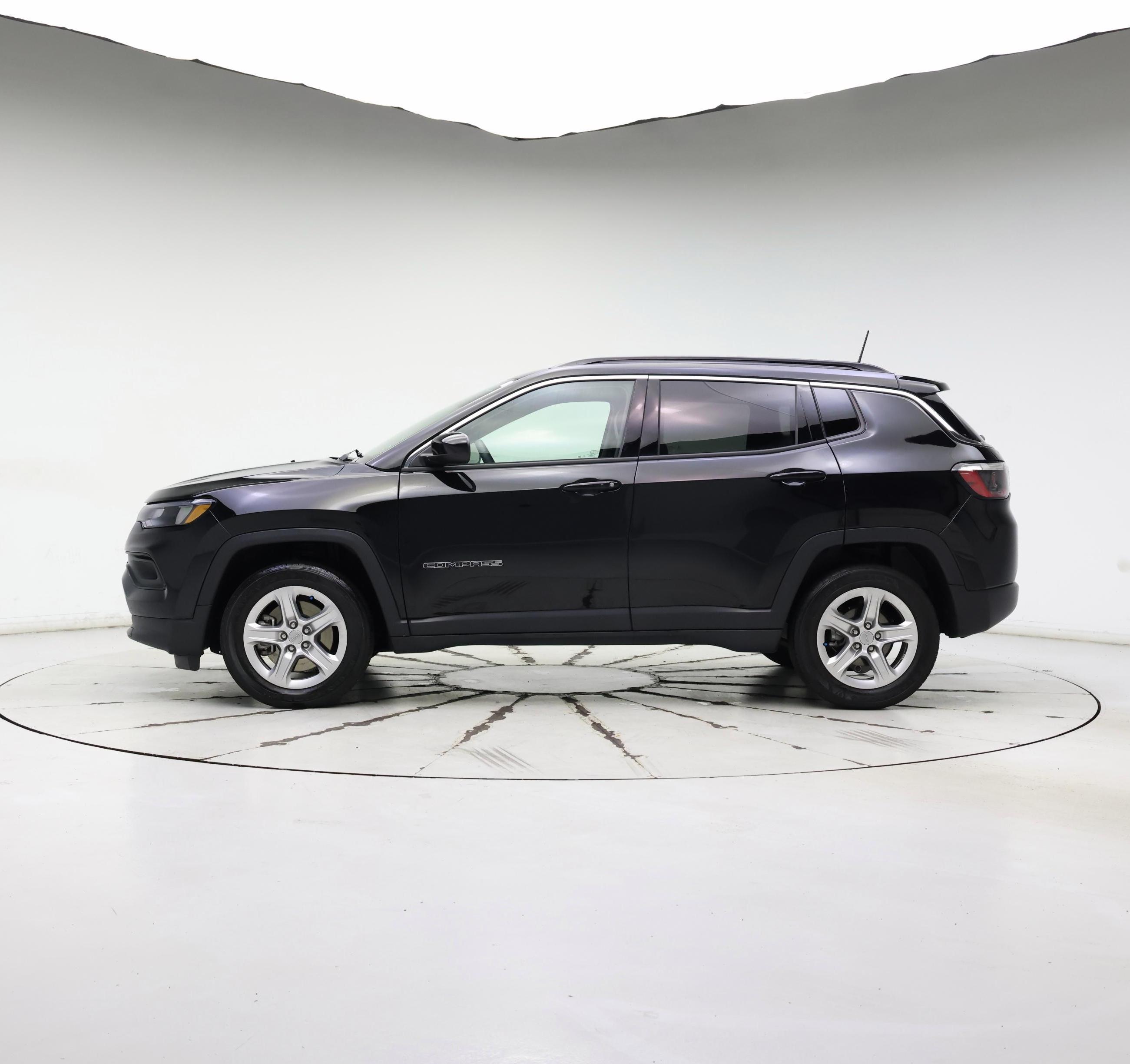 Thumbnail: 2023 Jeep Compass - 3