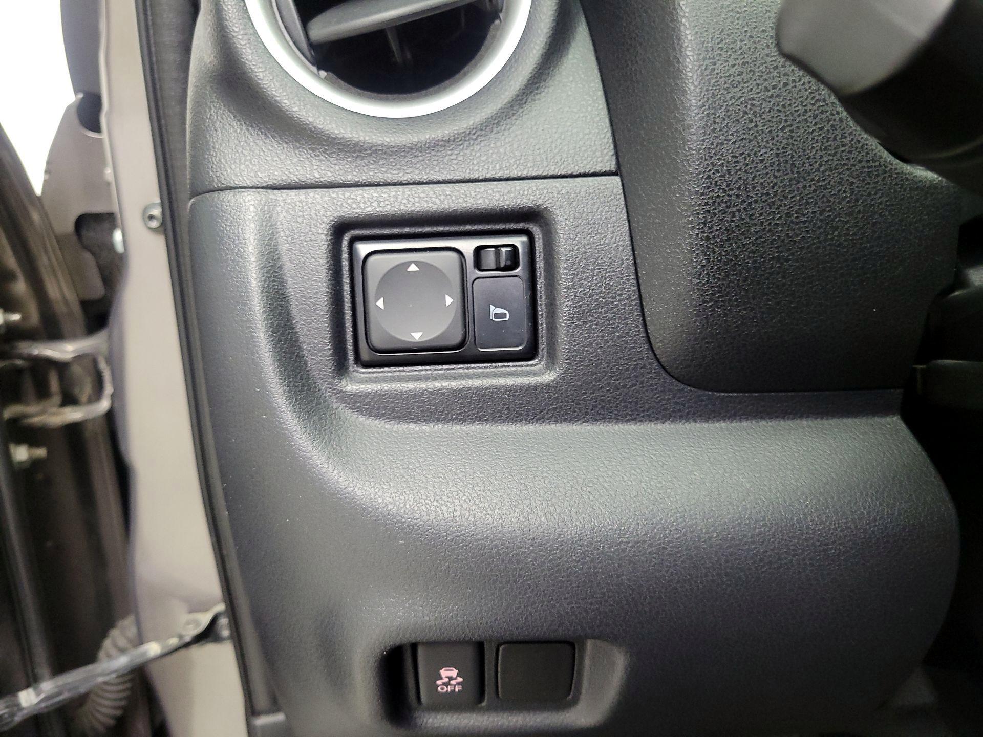 Thumbnail: 2015 Nissan Versa - 13