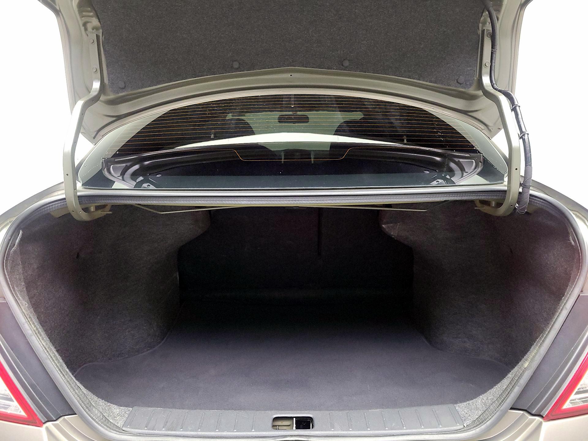Thumbnail: 2015 Nissan Versa - 19
