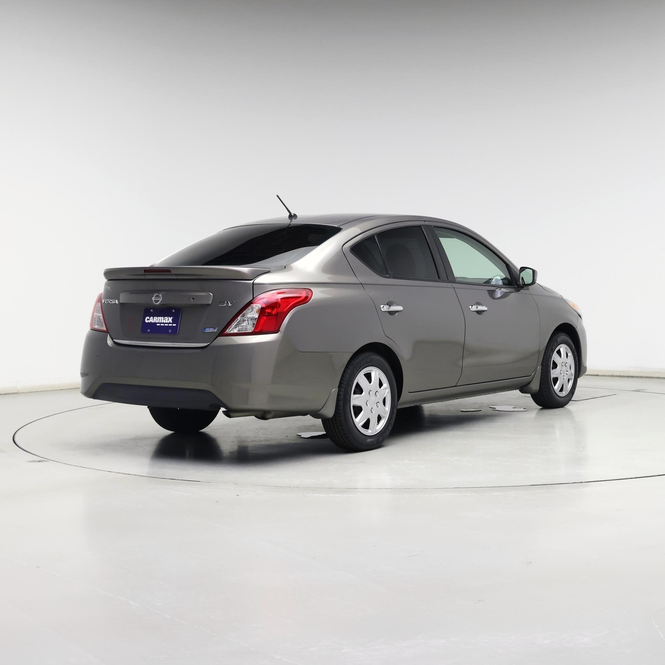 Thumbnail: 2015 Nissan Versa - 8