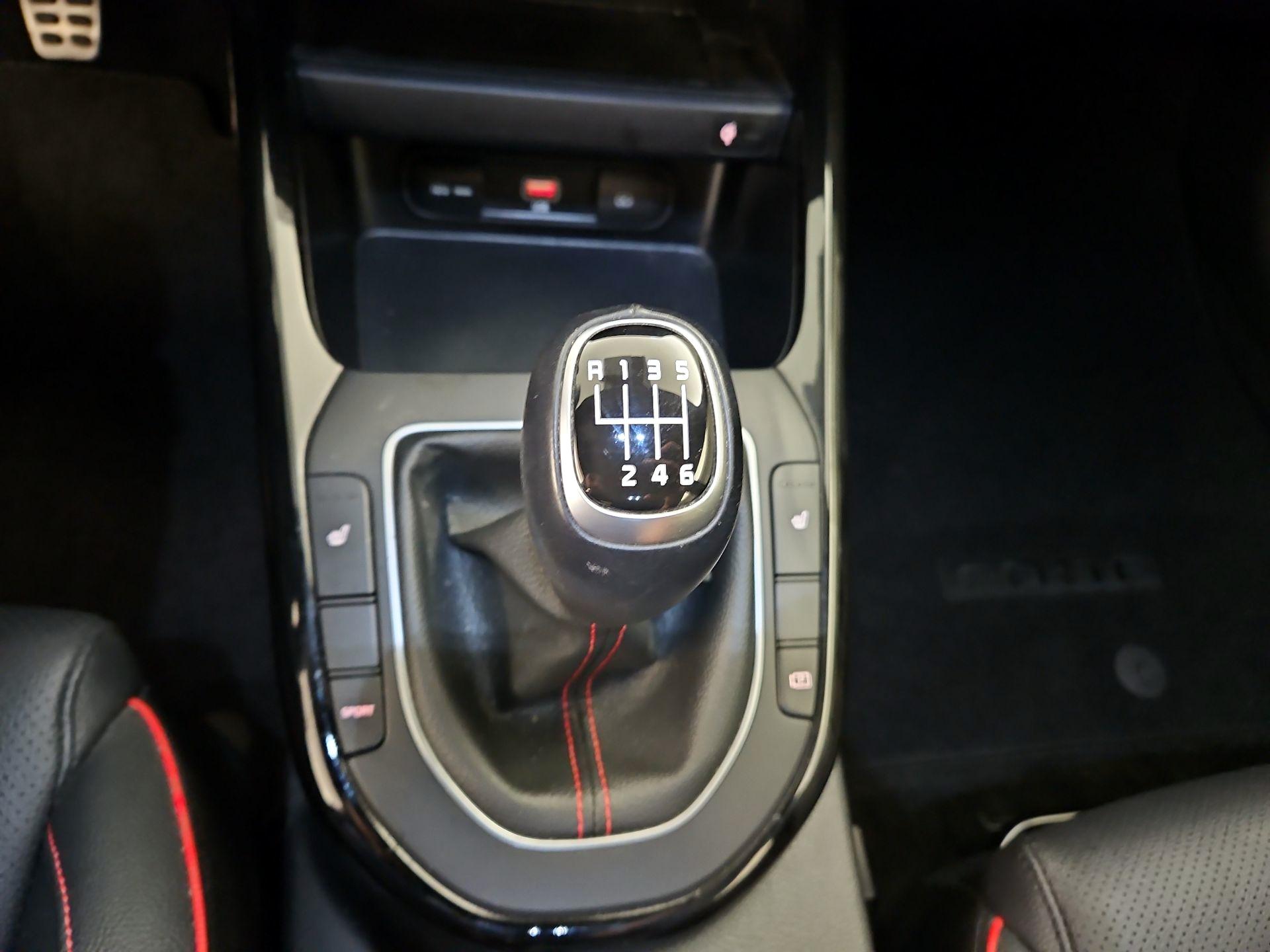 Thumbnail: 2024 Kia Forte - 18