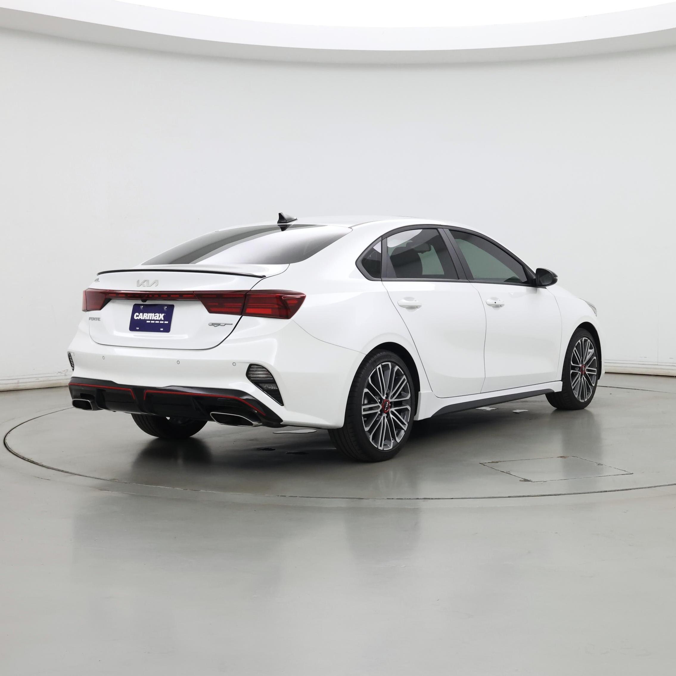Thumbnail: 2024 Kia Forte - 8