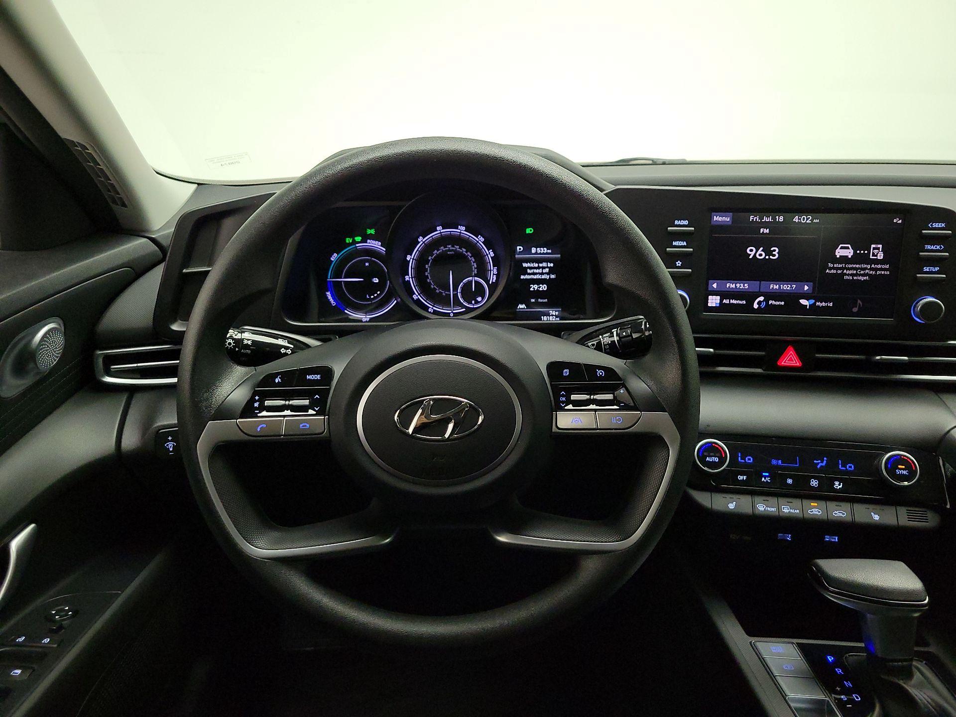 Thumbnail: 2023 Hyundai Elantra - 10