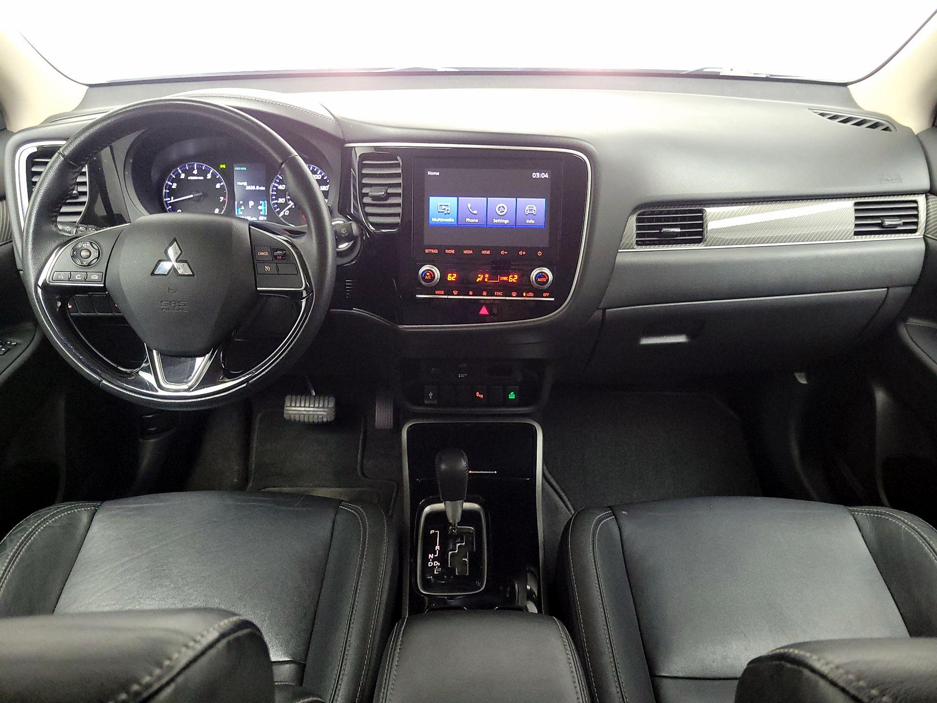 Thumbnail: 2020 Mitsubishi Outlander - 9