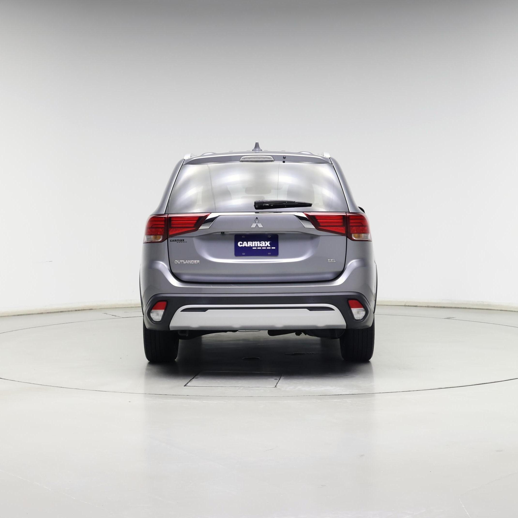 Thumbnail: 2020 Mitsubishi Outlander - 6
