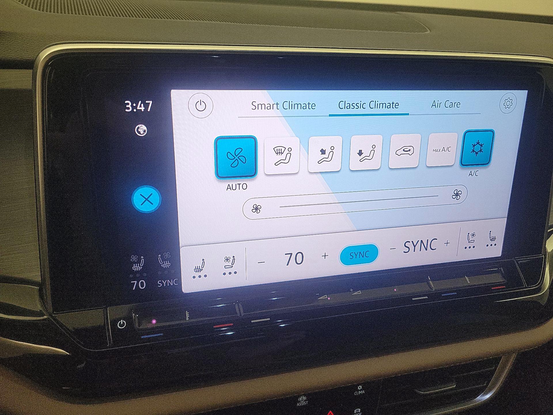 Thumbnail: 2024 Volkswagen Atlas - 16