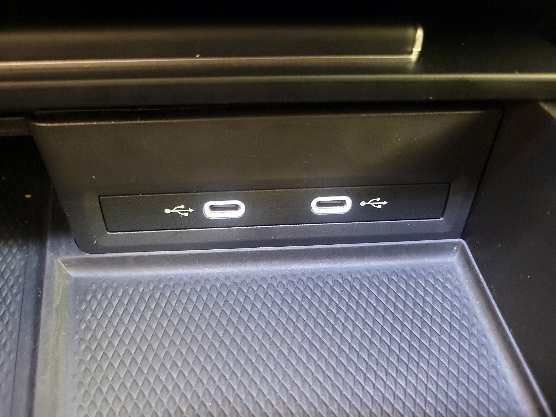 Thumbnail: 2024 Volkswagen Atlas - 18