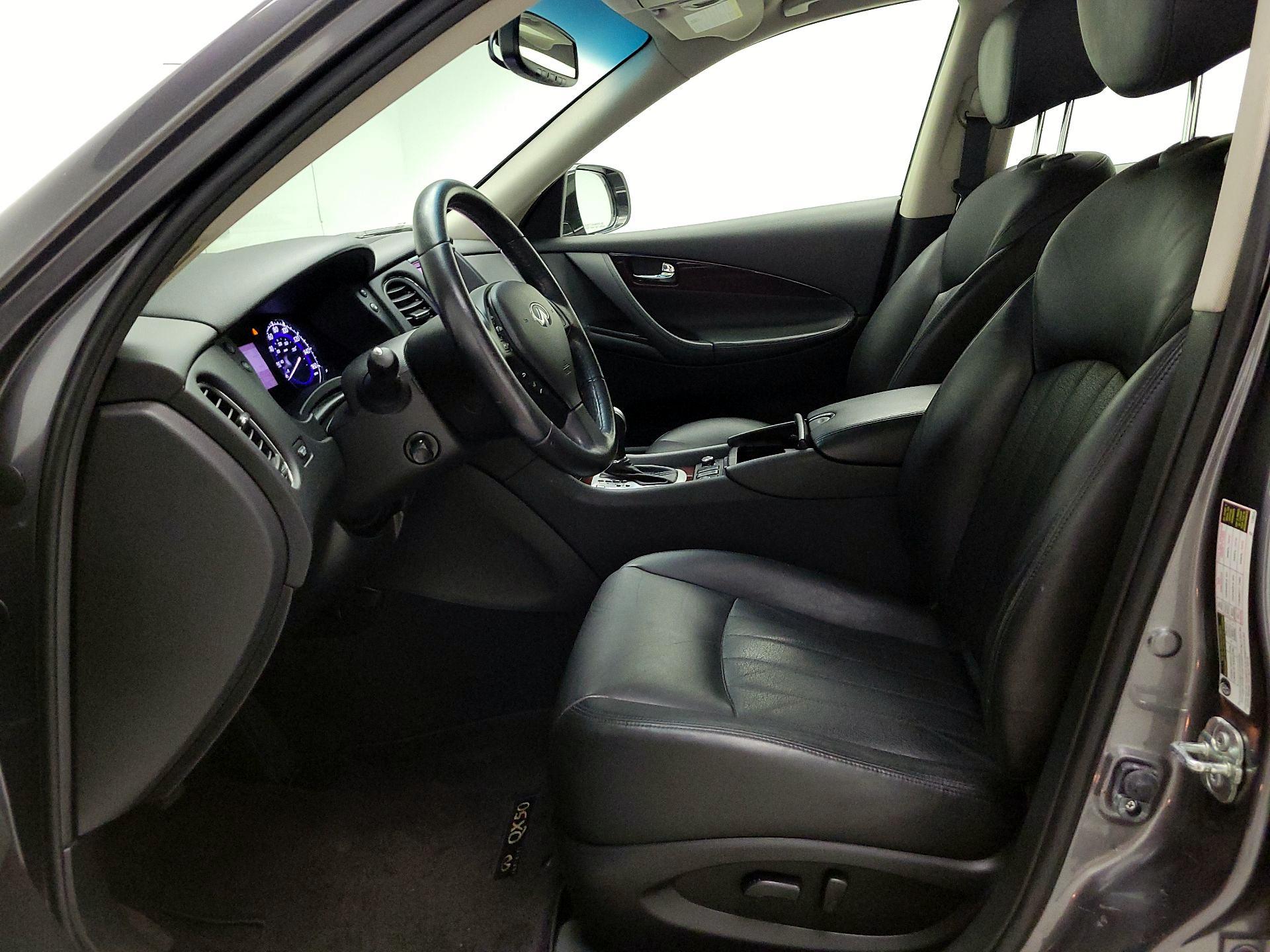 Thumbnail: 2017 INFINITI QX50 - 11