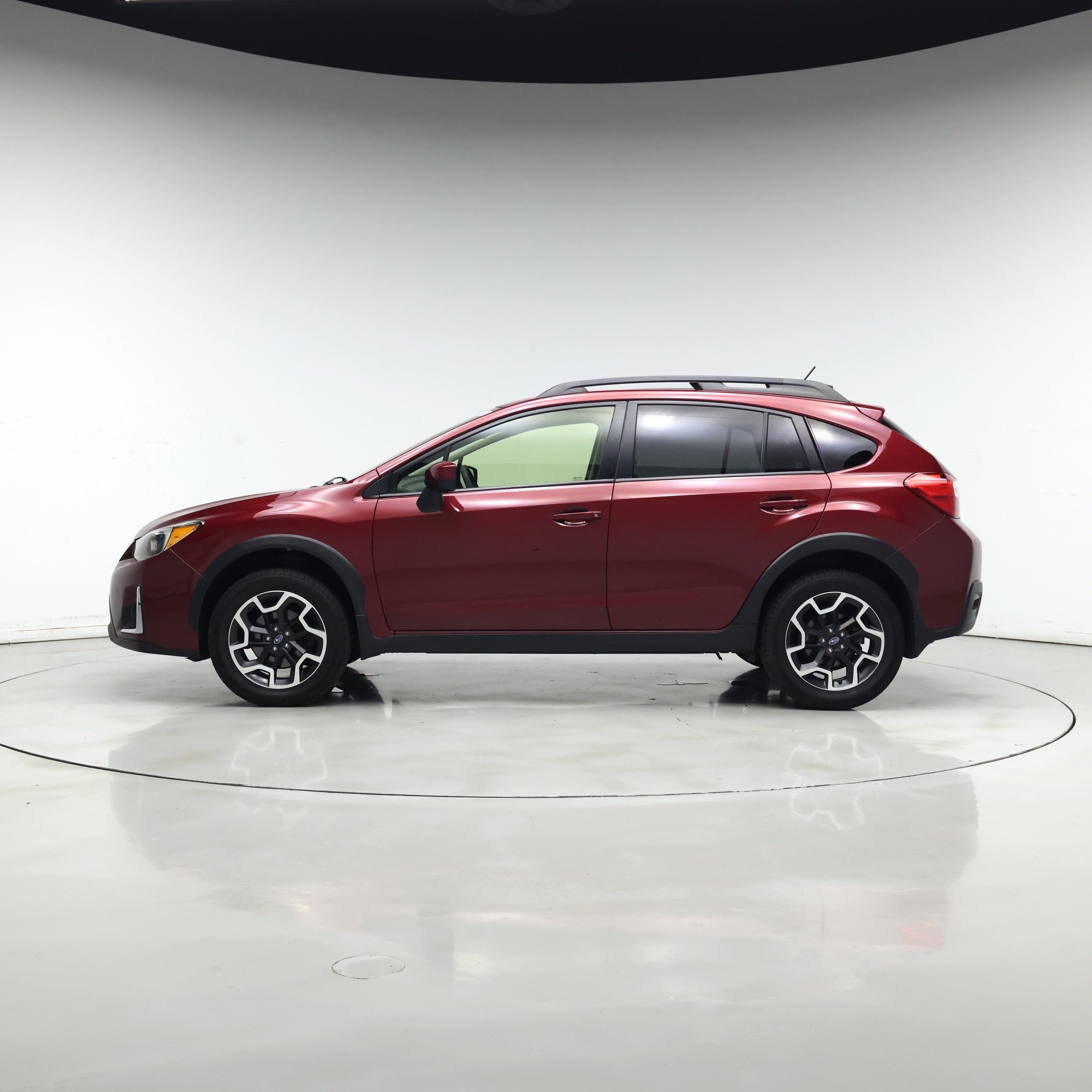 Thumbnail: 2017 Subaru Crosstrek - 3