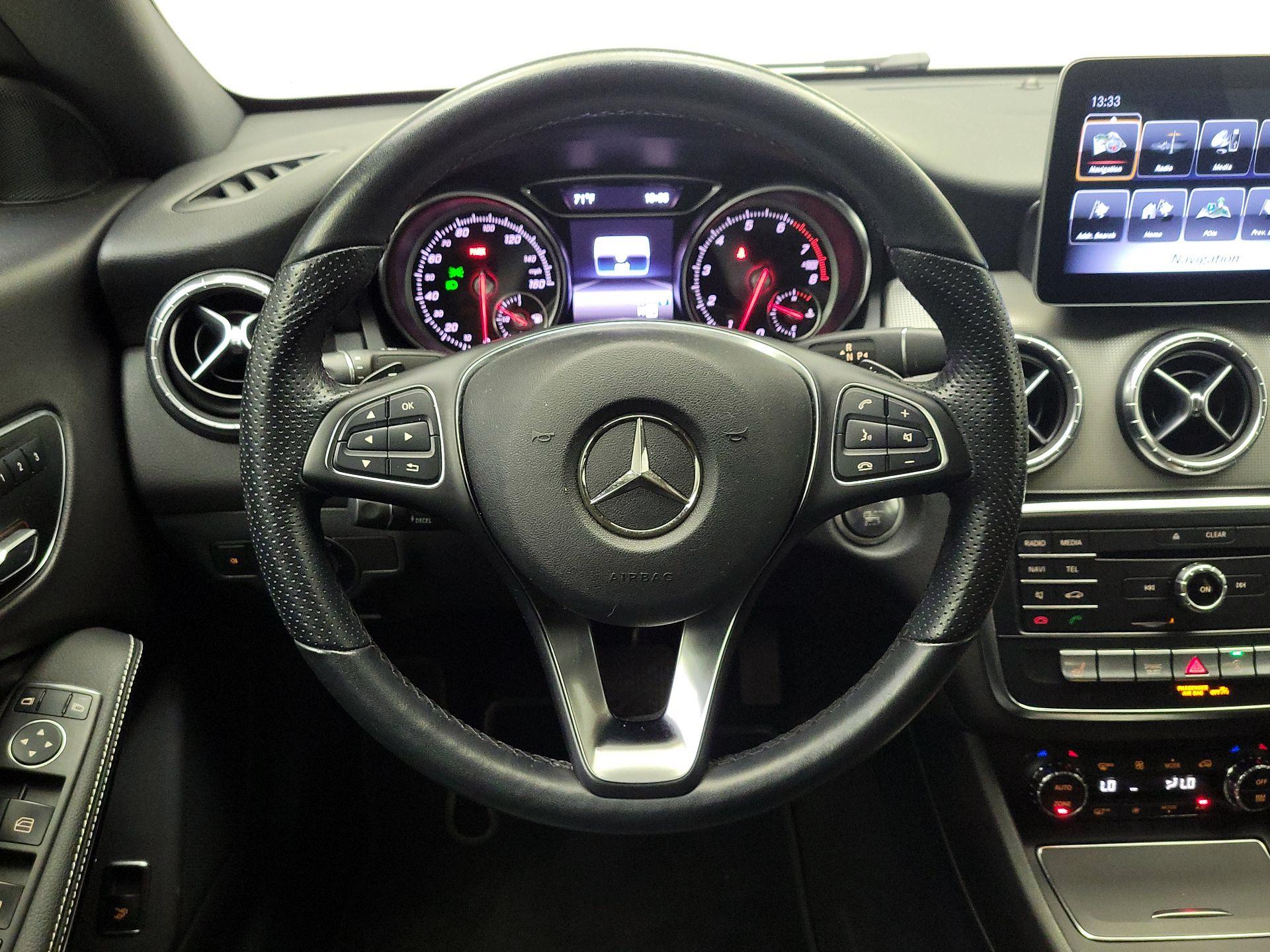 Thumbnail: 2019 Mercedes-Benz CLA - 10