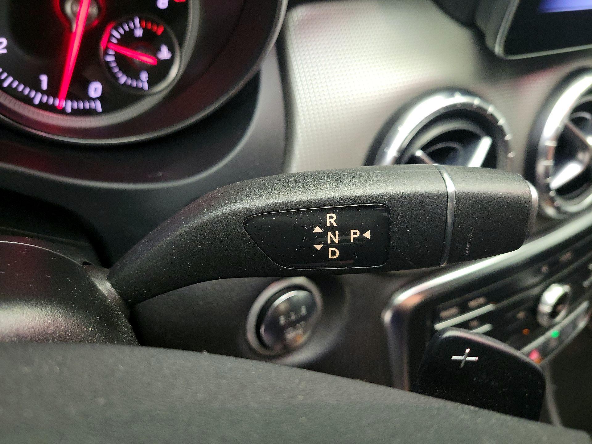 Thumbnail: 2019 Mercedes-Benz CLA - 17