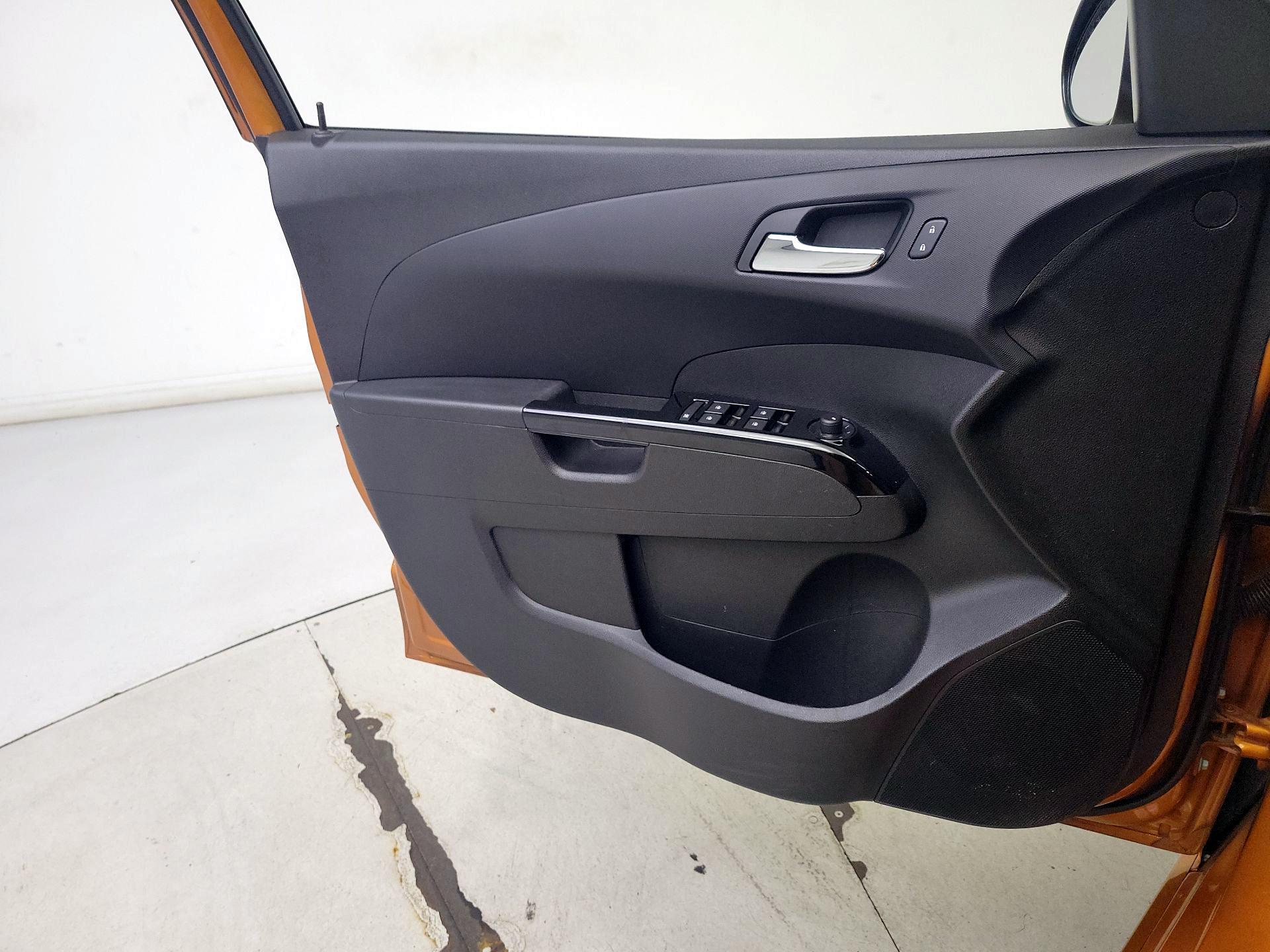 Thumbnail: 2019 Chevrolet Sonic - 12