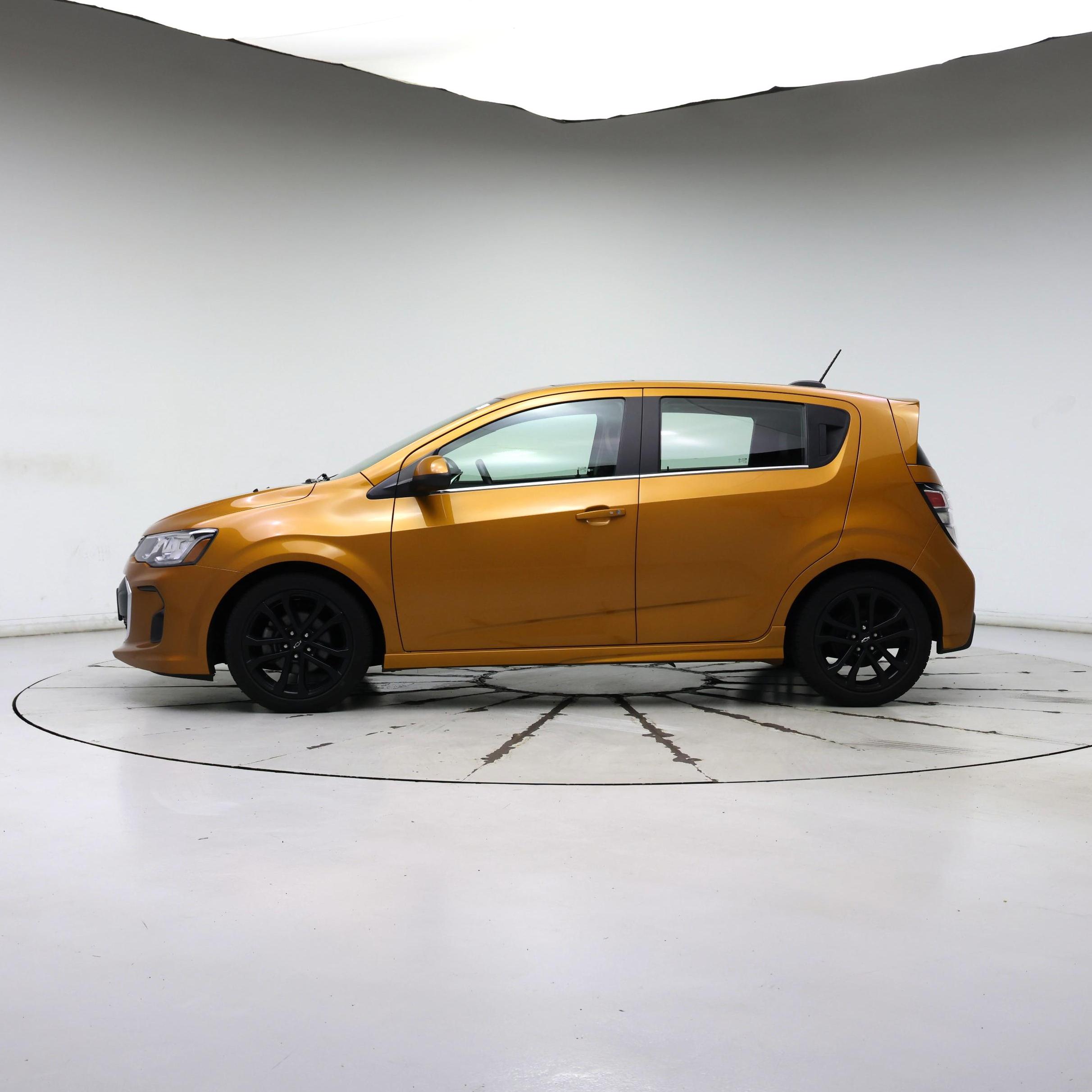 Thumbnail: 2019 Chevrolet Sonic - 3