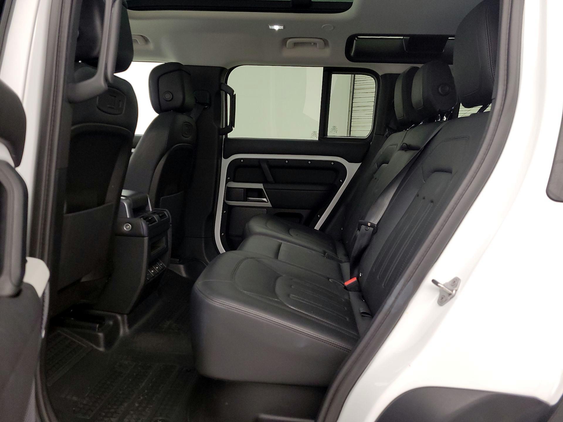 Thumbnail: 2020 Land Rover Defender - 20