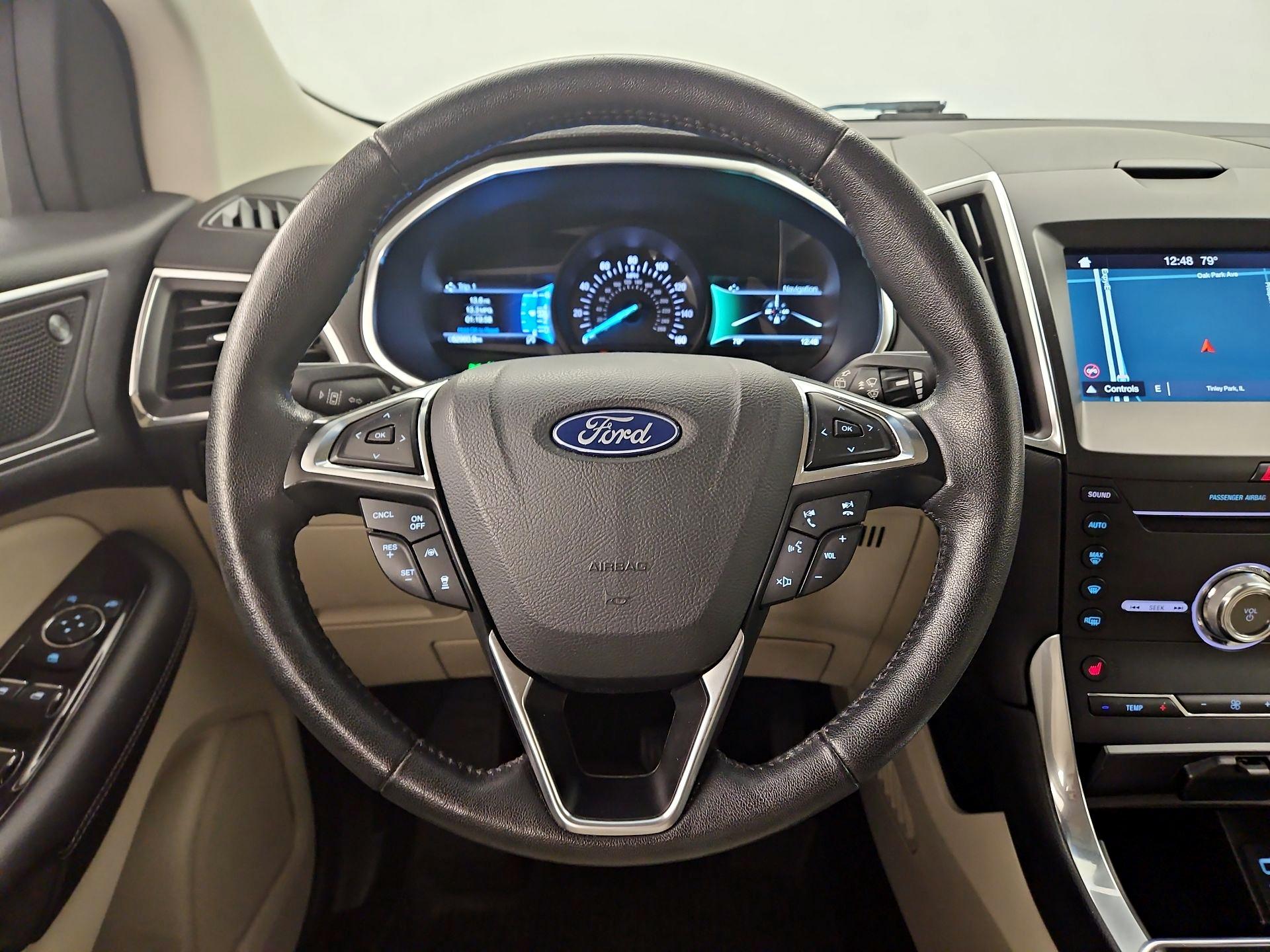 Thumbnail: 2019 Ford Edge - 10