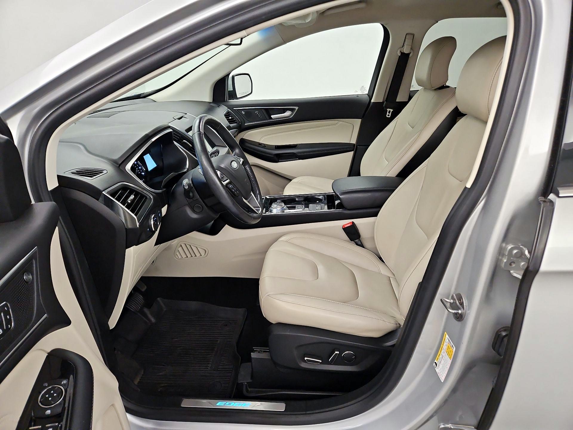 Thumbnail: 2019 Ford Edge - 11