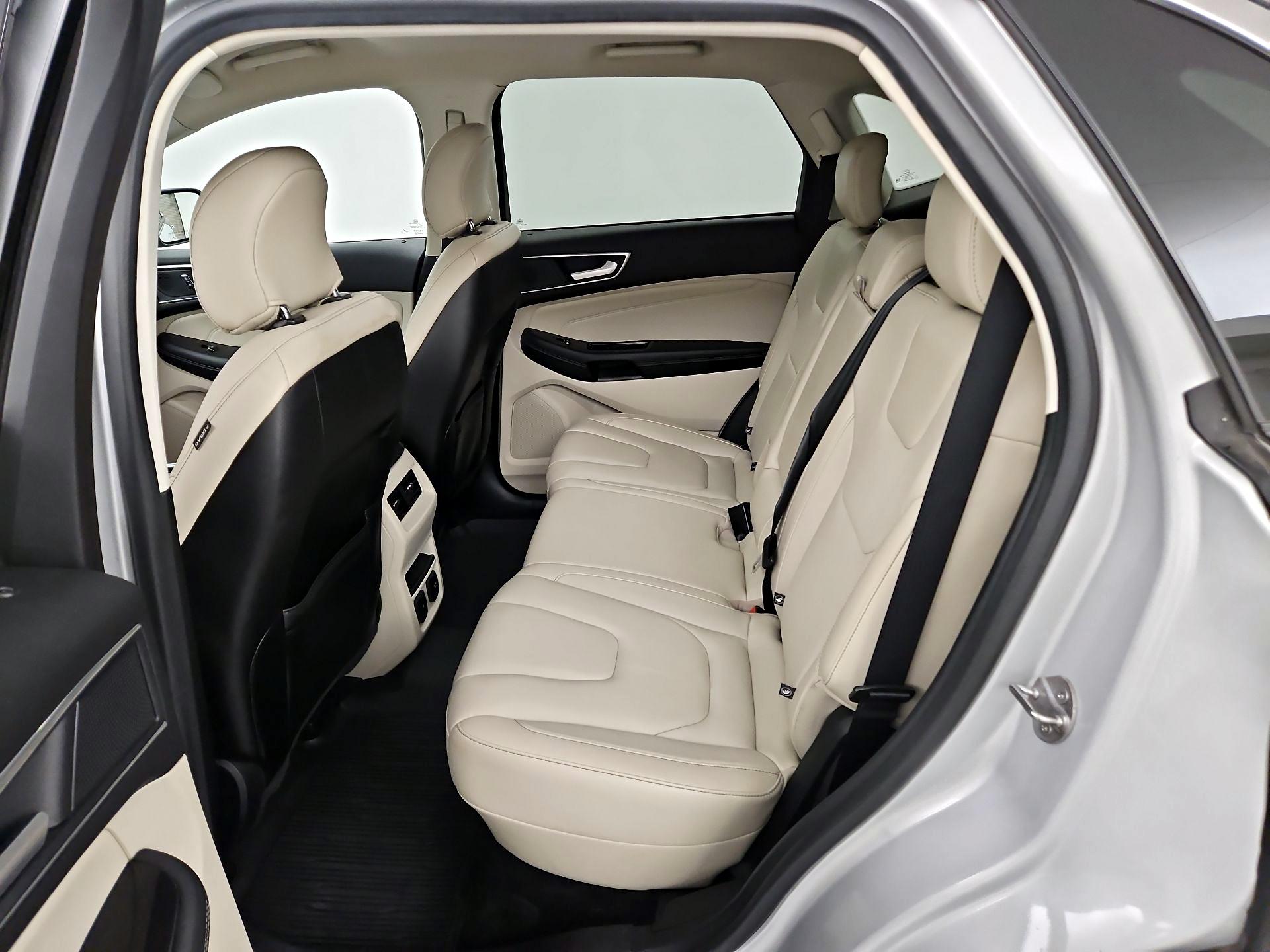 Thumbnail: 2019 Ford Edge - 20