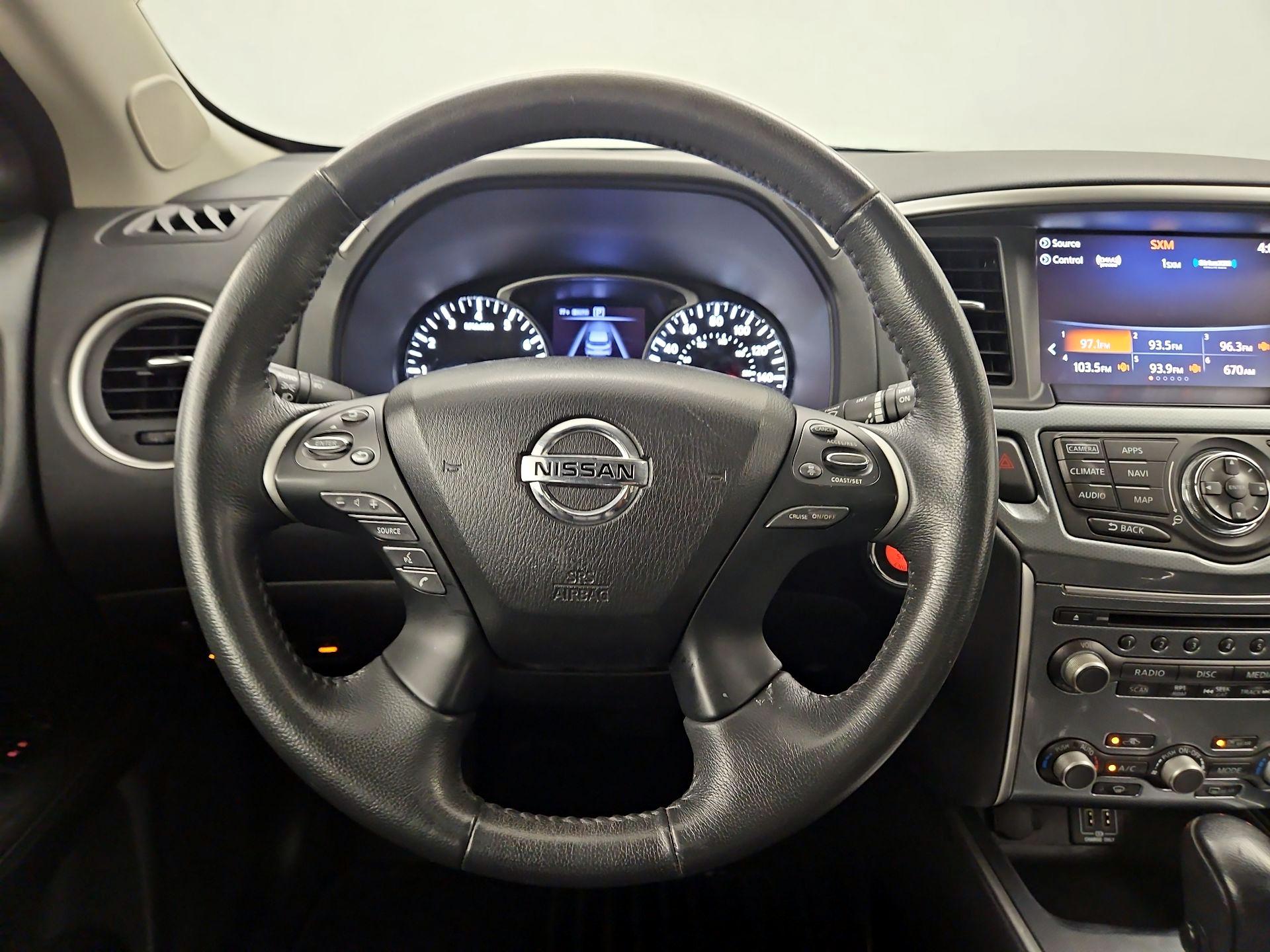 Thumbnail: 2018 Nissan Pathfinder - 10