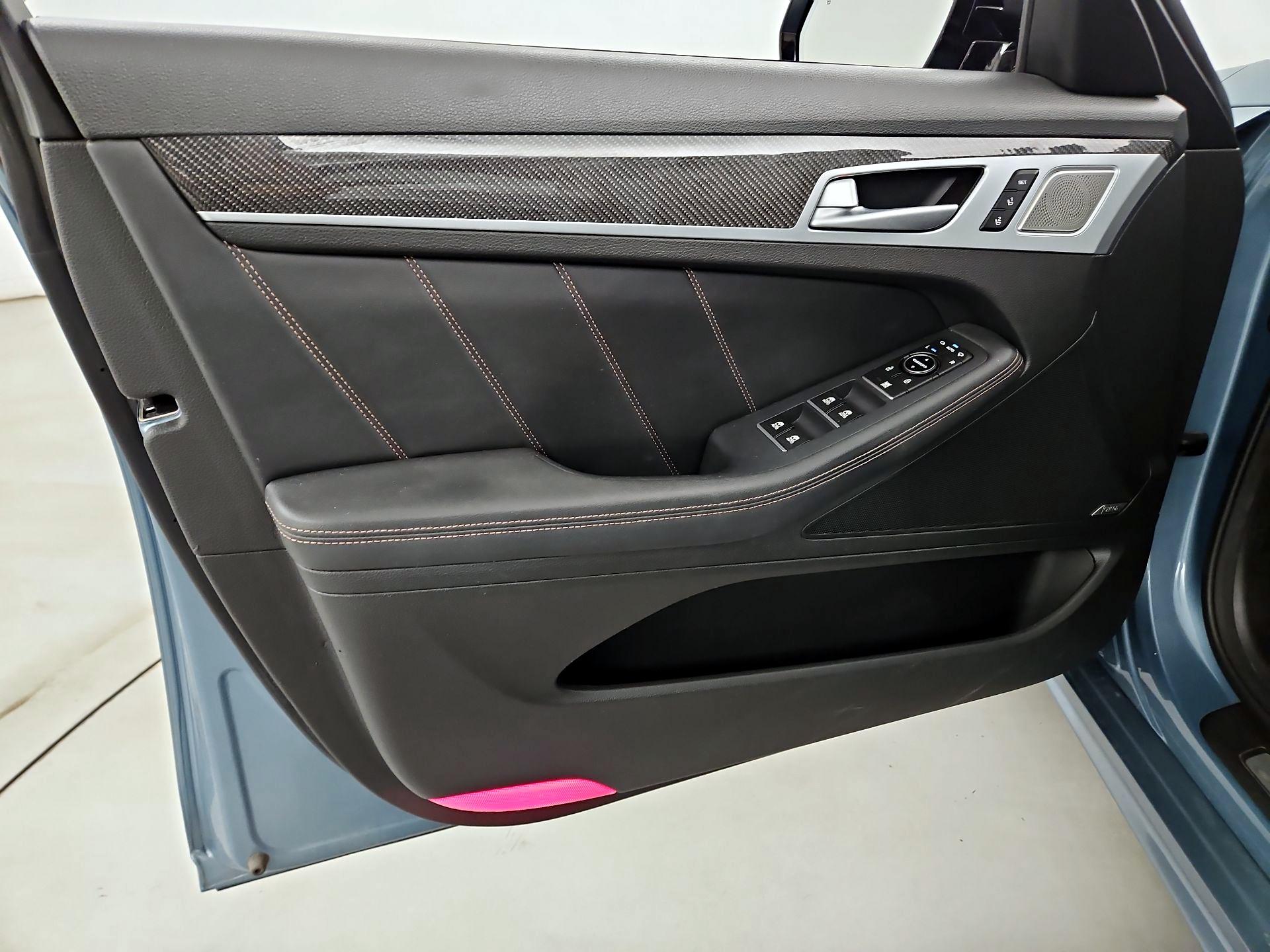 Thumbnail: 2018 Genesis G80 - 12