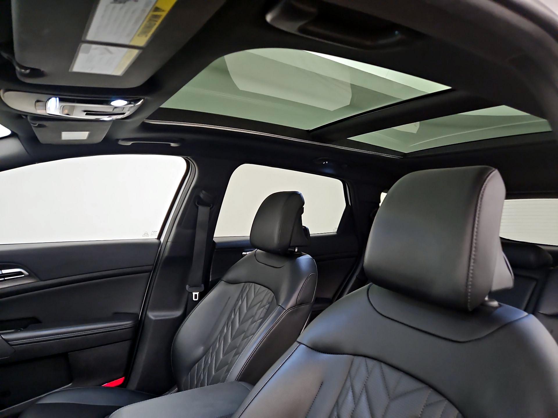 Thumbnail: 2023 Kia Sportage - 20