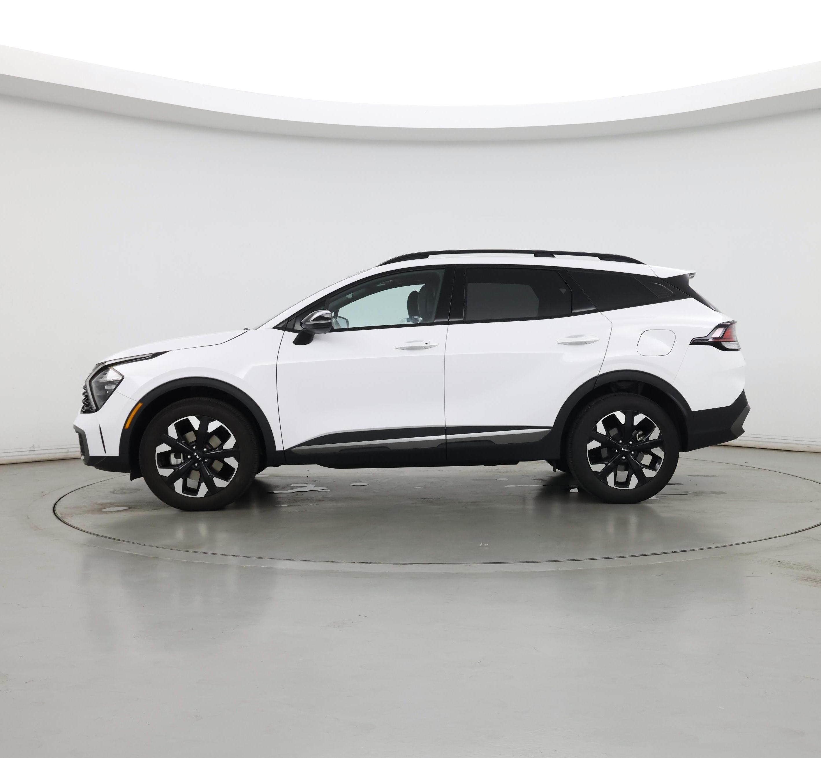 Thumbnail: 2023 Kia Sportage - 3