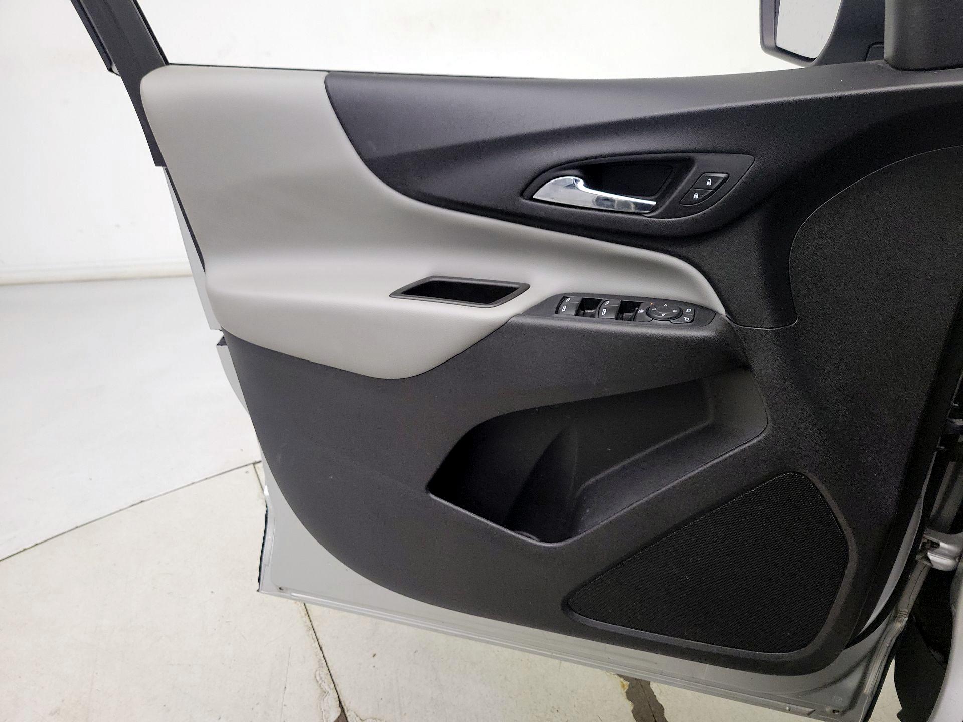 Thumbnail: 2020 Chevrolet Equinox - 12