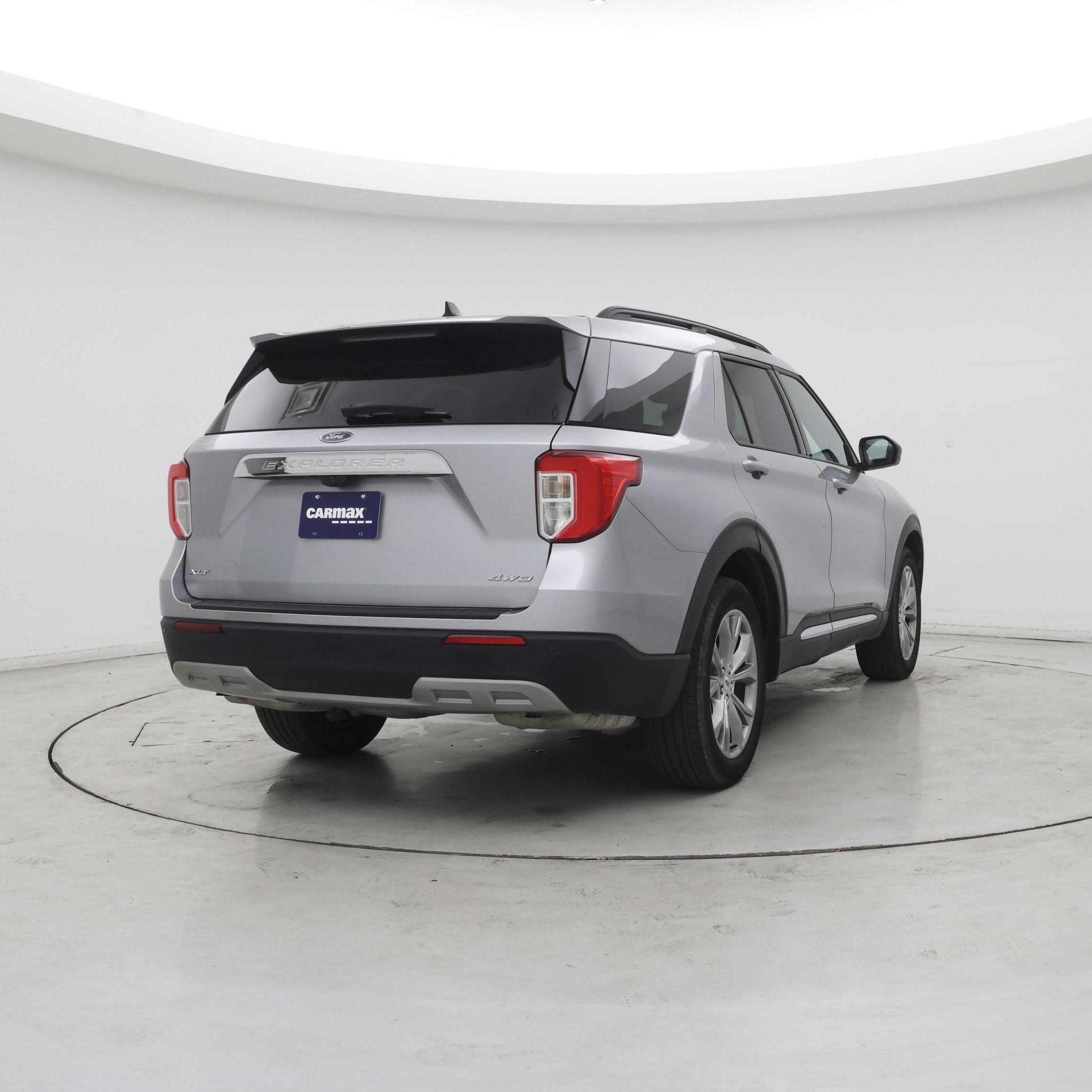 Thumbnail: 2022 Ford Explorer - 8