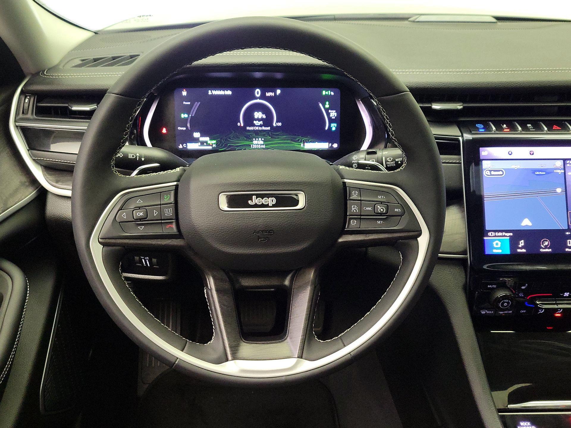 Thumbnail: 2023 Jeep Grand Cherokee - 10