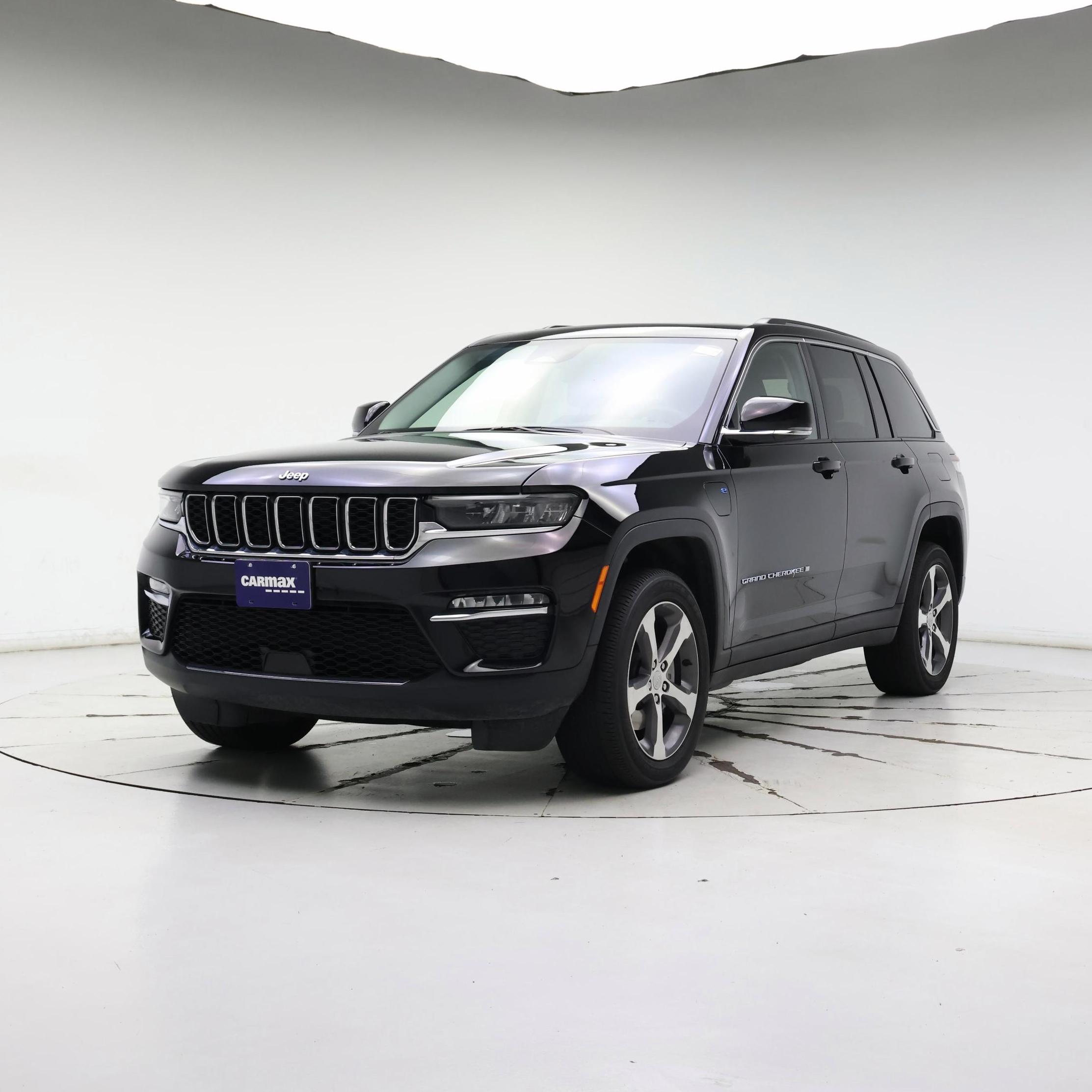 Thumbnail: 2023 Jeep Grand Cherokee - 4
