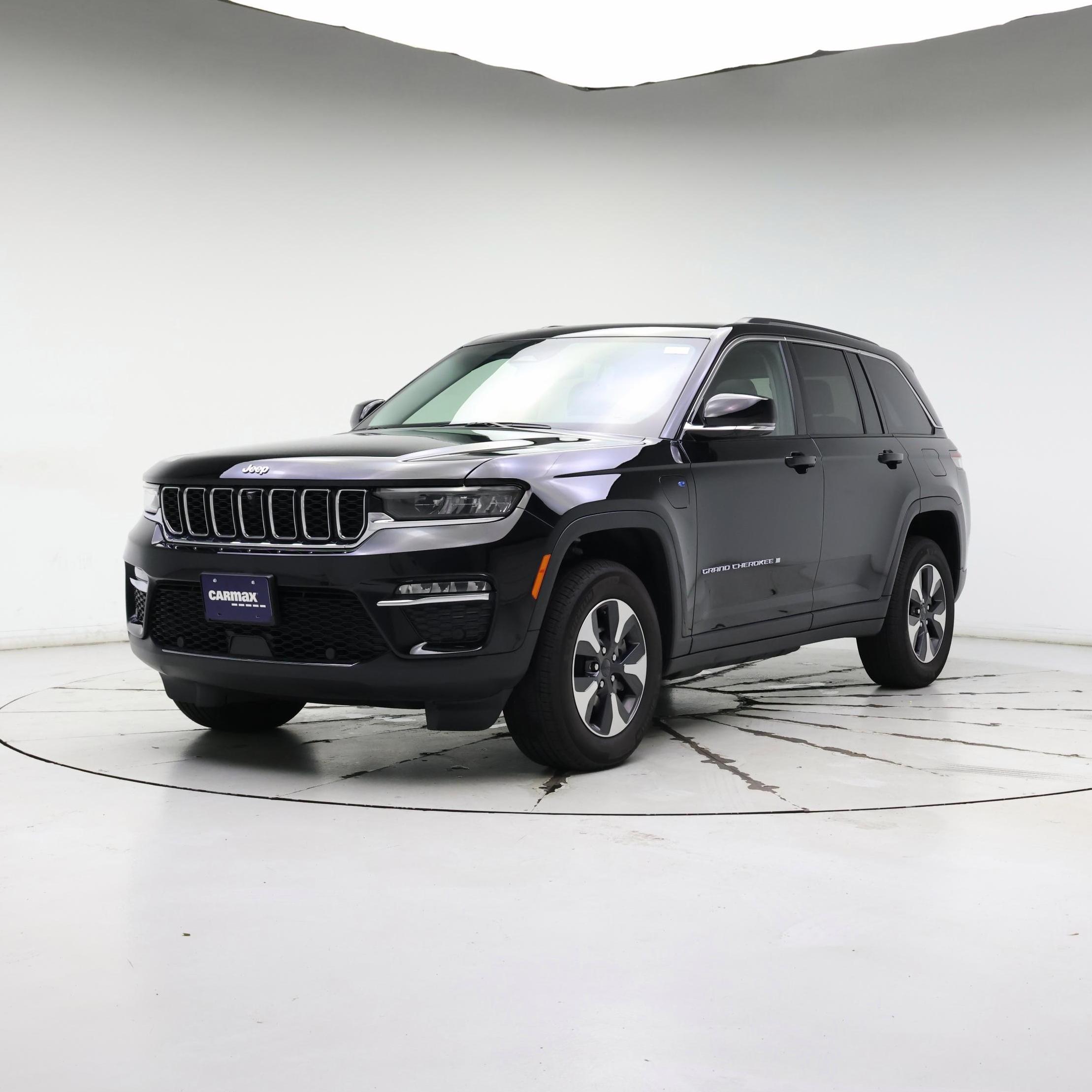 Thumbnail: 2022 Jeep Grand Cherokee - 4