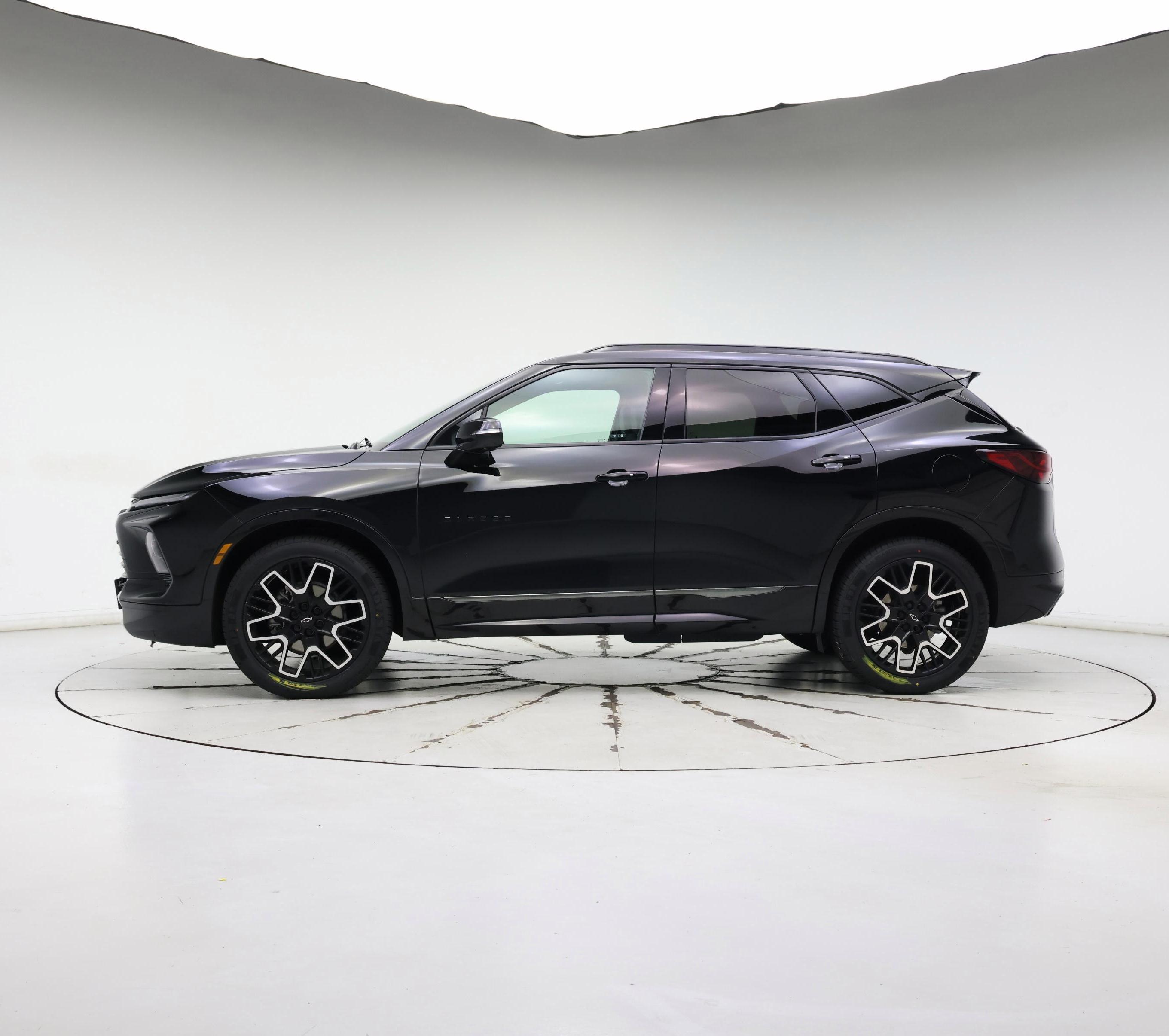 Thumbnail: 2023 Chevrolet Blazer - 3