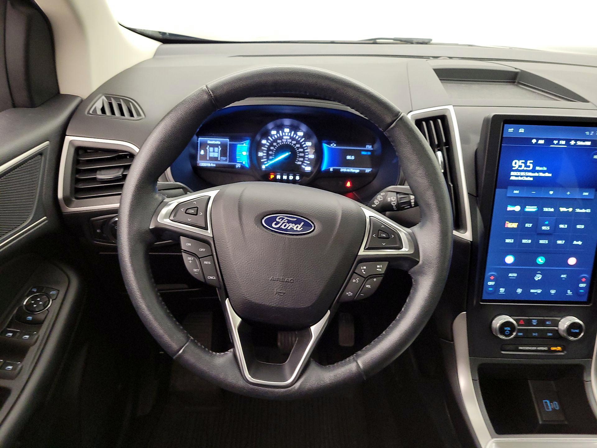 Thumbnail: 2023 Ford Edge - 10