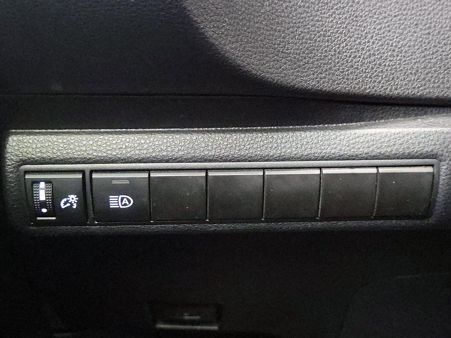 Thumbnail: 2023 Toyota Corolla - 13