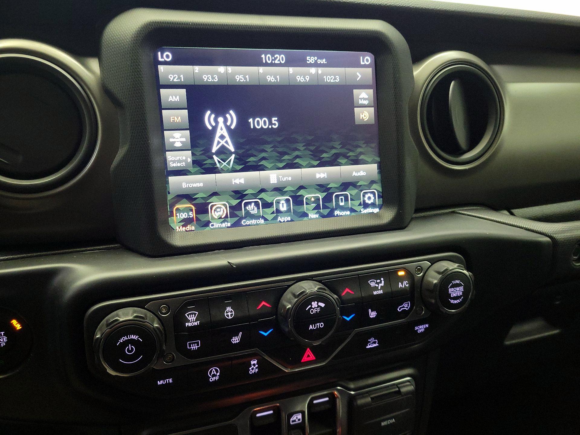 Thumbnail: 2021 Jeep Gladiator - 16